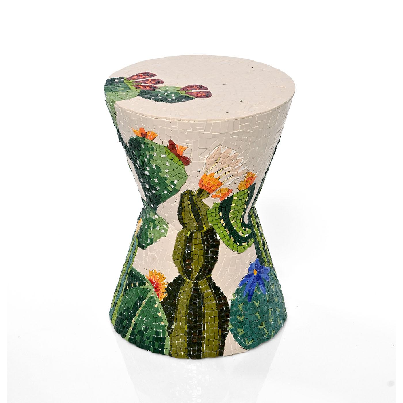 Tequila Bum Bum Handgefertigter Mosaik-Hocker von Michela Nardin (21. Jahrhundert und zeitgenössisch) im Angebot