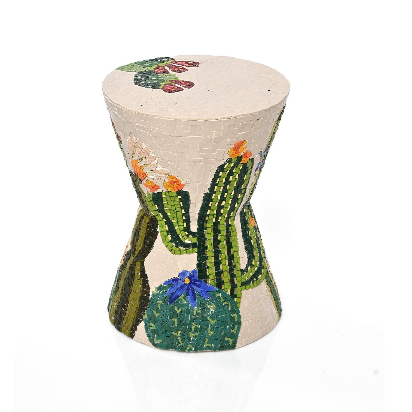 Tequila Bum Bum Handgefertigter Mosaik-Hocker von Michela Nardin (Glas) im Angebot