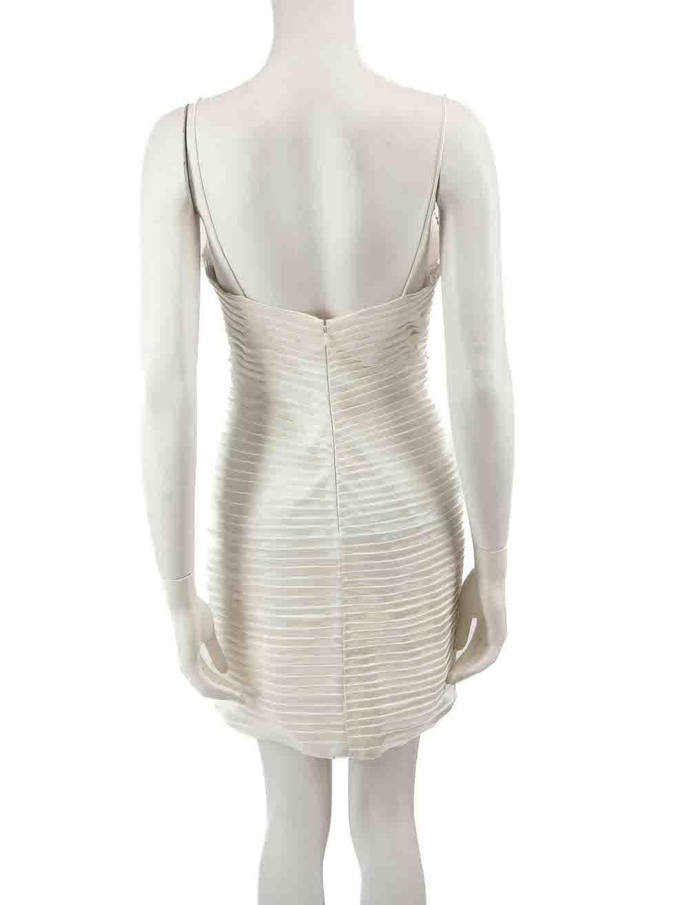 Terani Couture Robe blanche ornée de papillons, taille S Bon état - En vente à London, GB