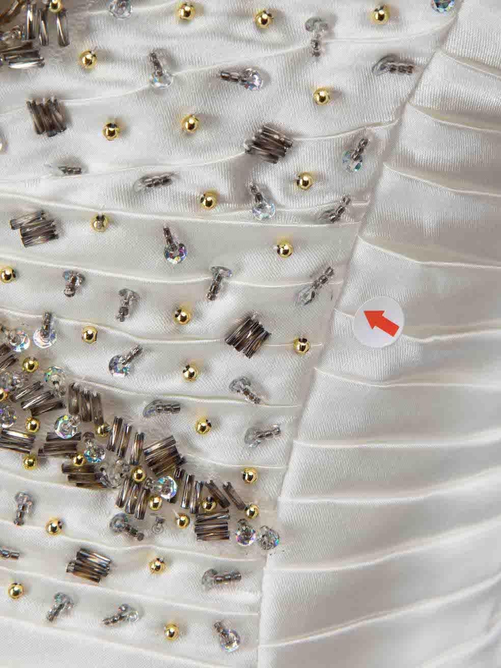 Terani Couture Robe blanche ornée de papillons, taille S en vente 3