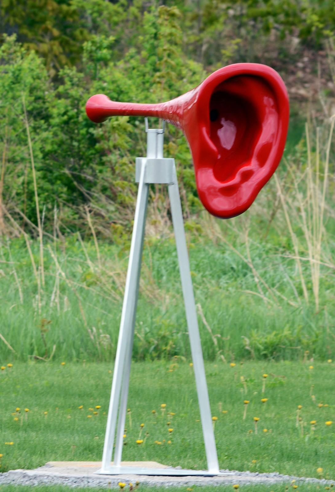 Hear the World 3/10 - Pop Art Inspired Interactive Outdoor Sculpture 2