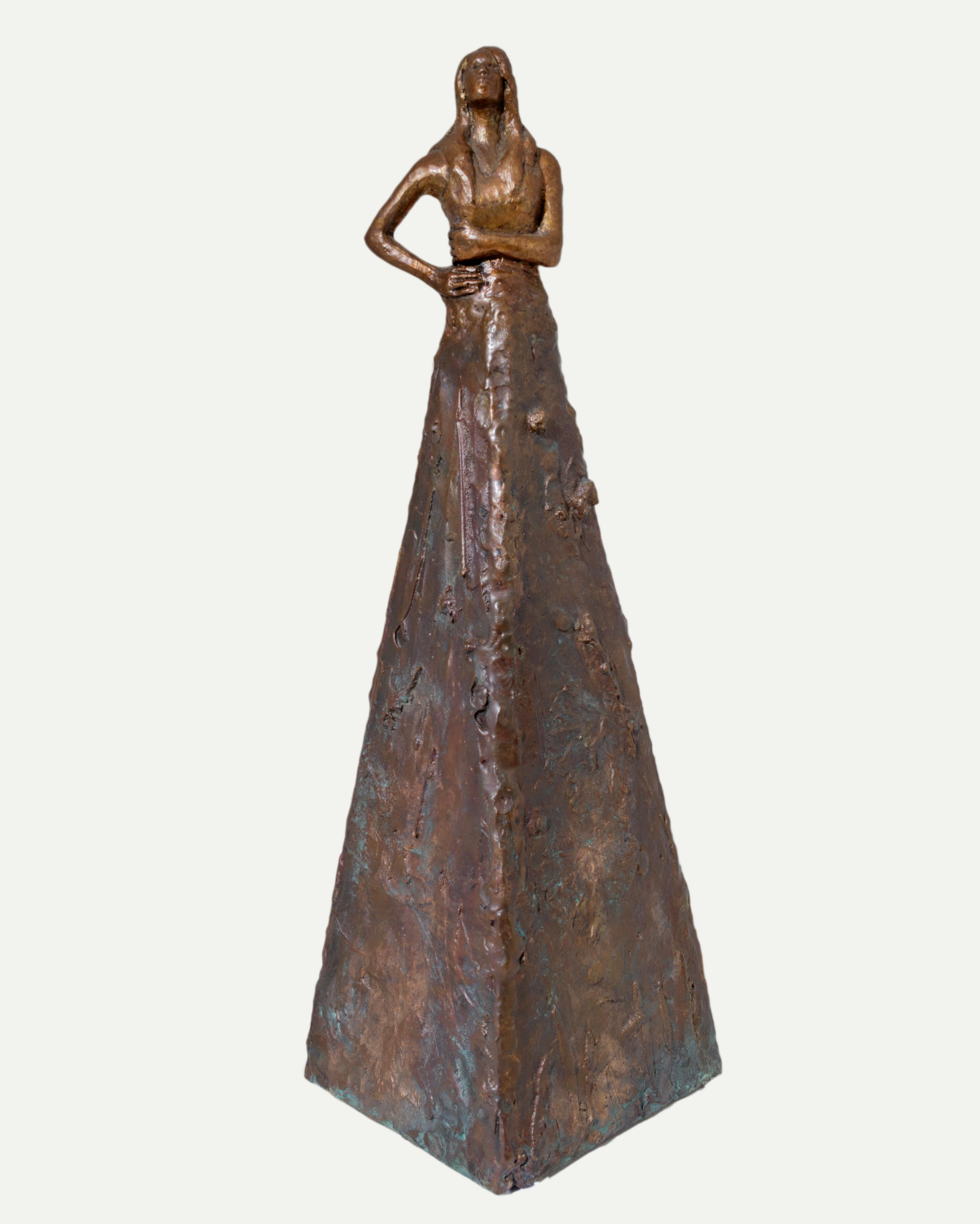 Figurative Sculpture di Teresa "Tree" Lind - Madre Terra, Lady Libby