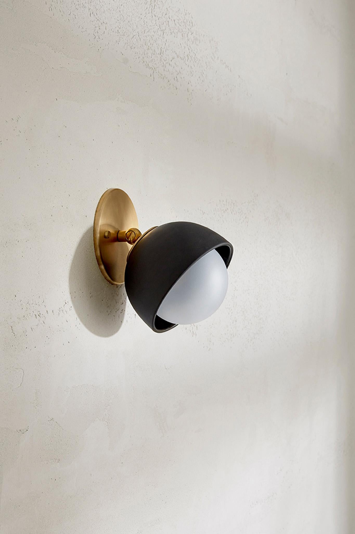 Marz Designs, „Terra 0 Kurzer Wandleuchter mit beweglicher Oberfläche“, Keramikleuchte im Angebot 3