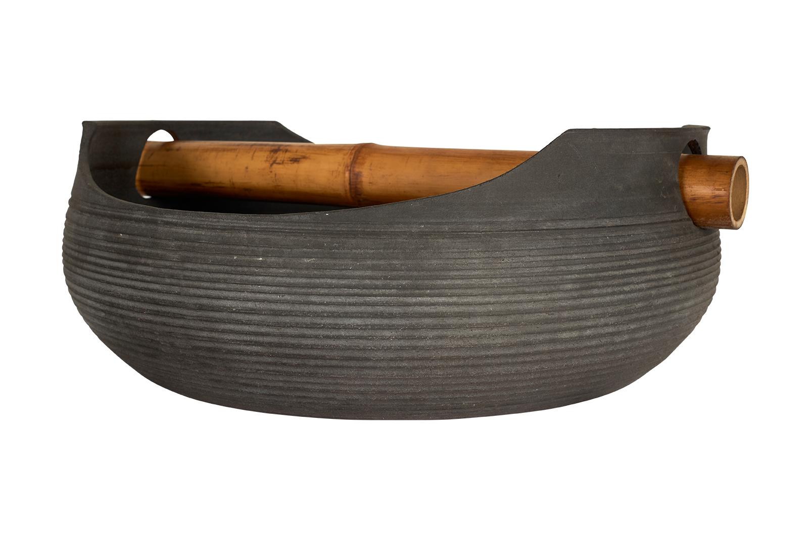 Terra Cotta Bowl with Bamboo Handle In Good Condition In Dallas, TX