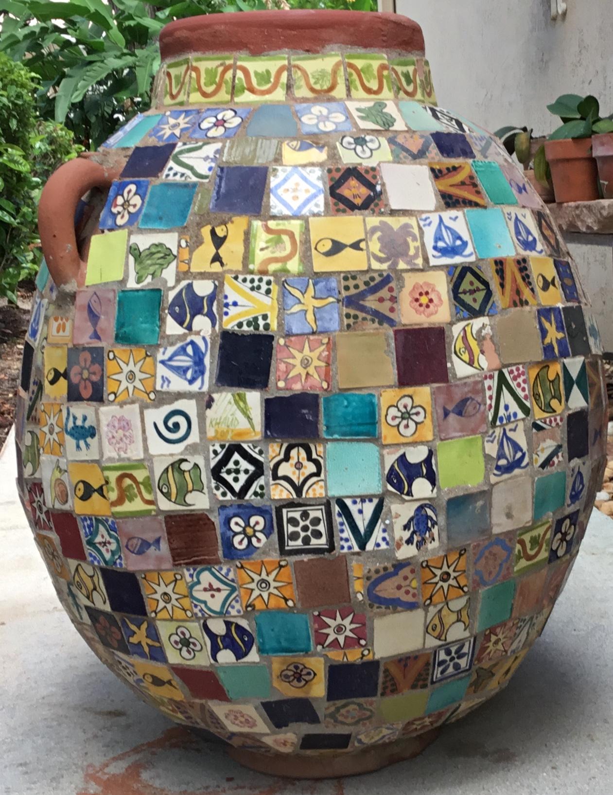 Terracotta Single Garden Vase Urn with Ceramic Tile Mosaic 8