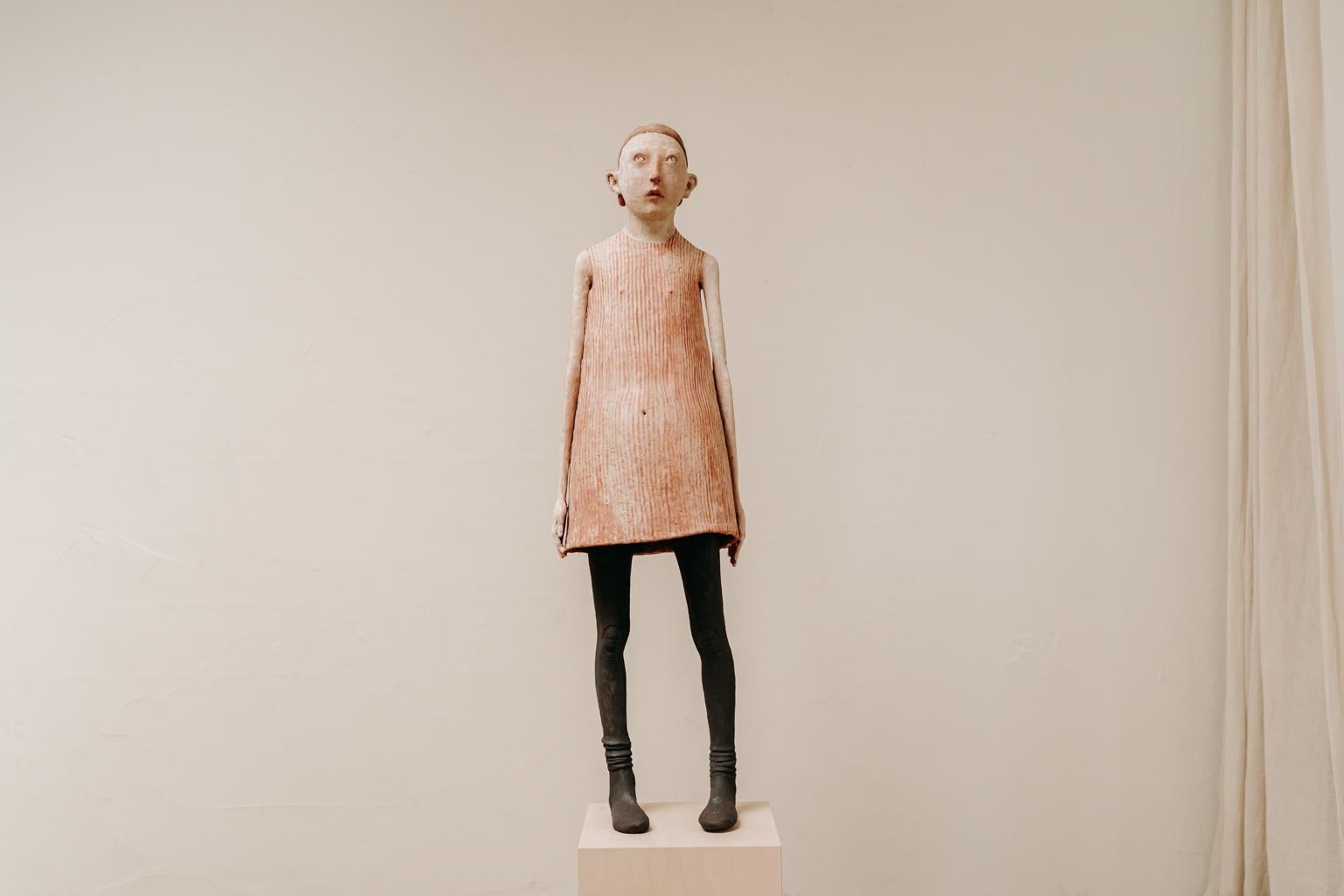 Statue en terre cuite de l'artiste belge Patricia Broothaers Neuf à Brecht, BE