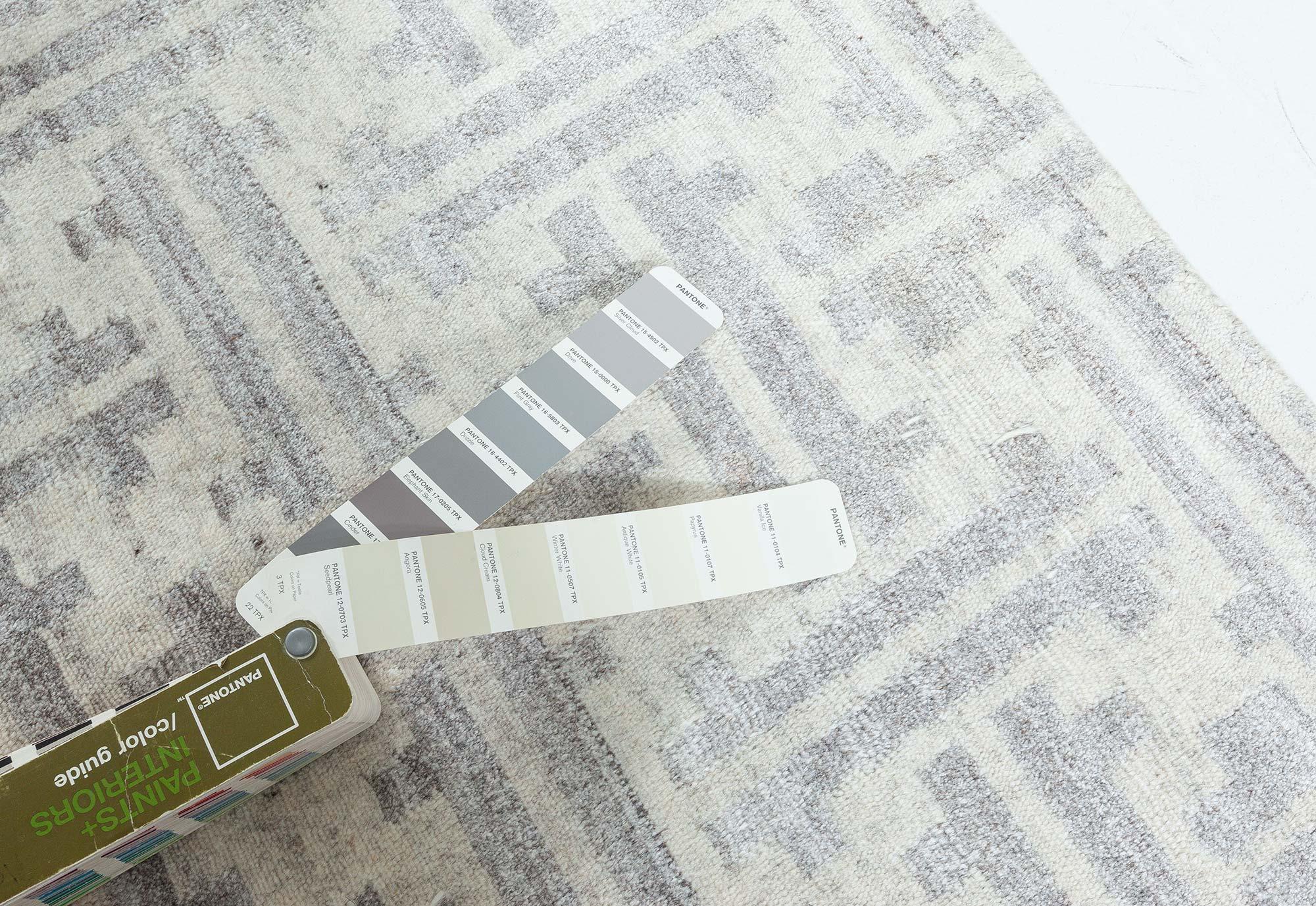 Terra Geometric Runner by Doris Leslie Blau In New Condition For Sale In New York, NY