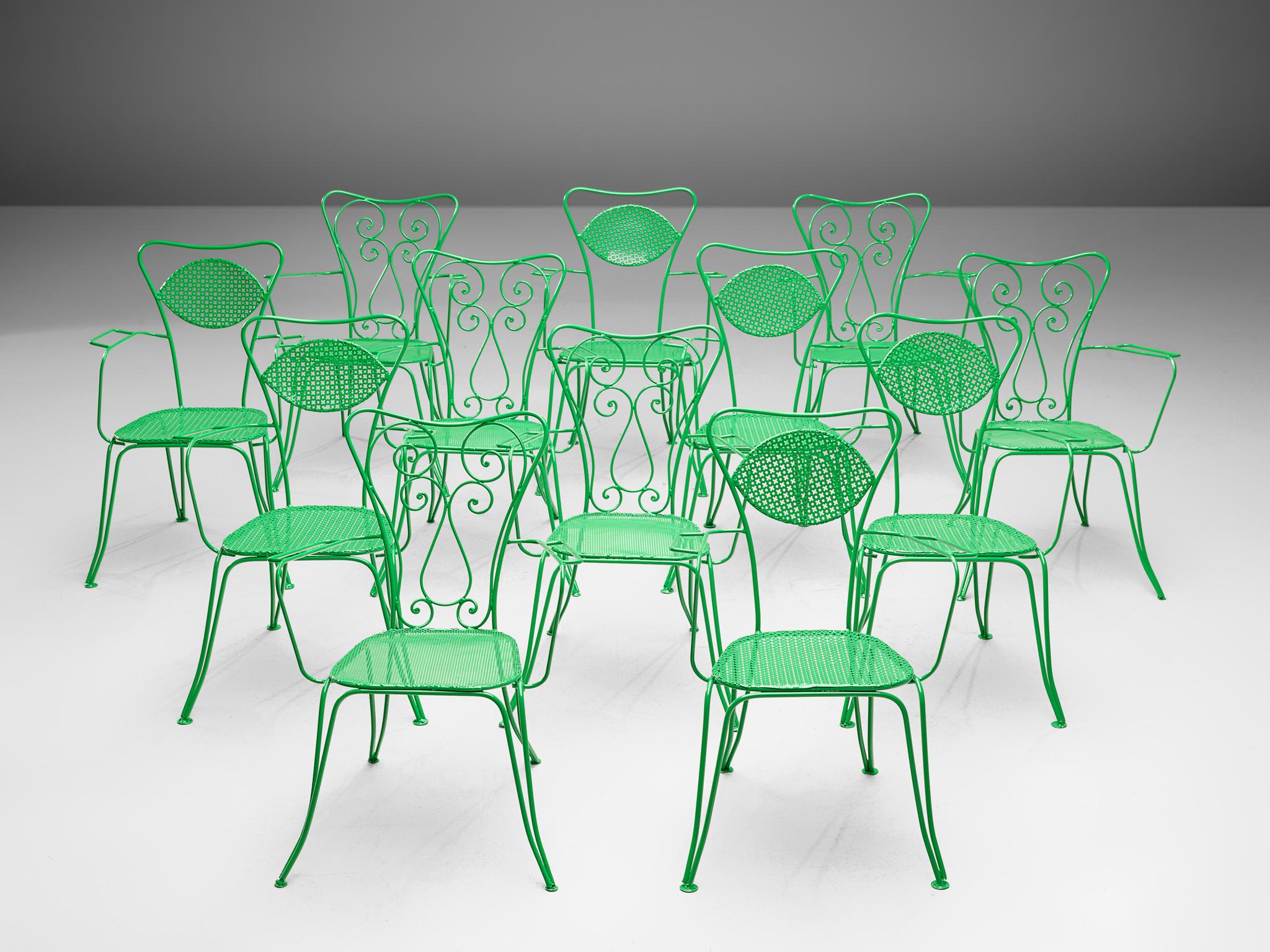  Satz italienischer Terrassenstühle aus grün lackiertem Stahl (Moderne der Mitte des Jahrhunderts) im Angebot