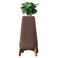 Fioriera Terra Tall XS Brown con base in Wood oliato di Indigenus