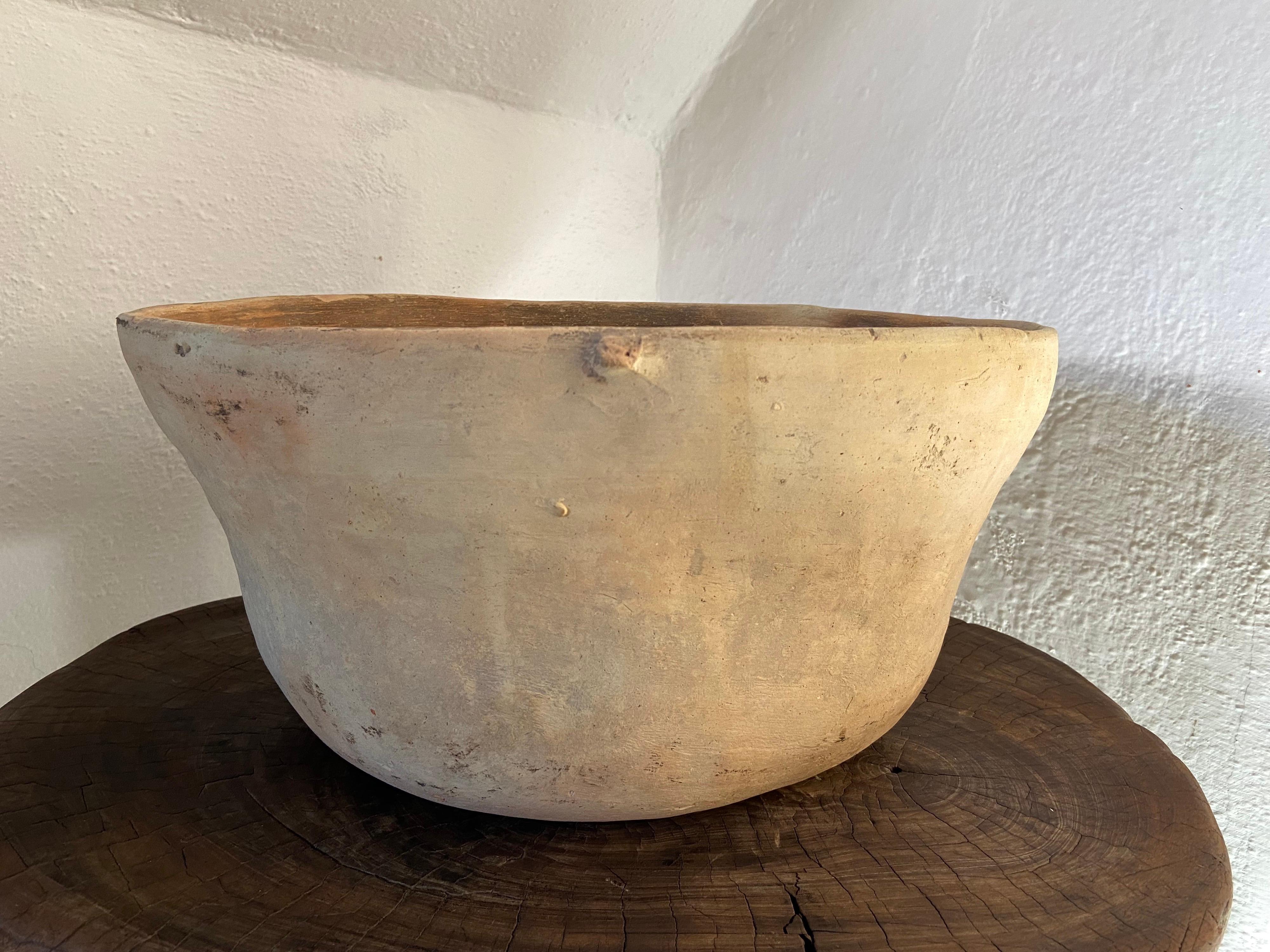 Terracotta Bowl from Mexico, Circa 1940's In Fair Condition In San Miguel de Allende, Guanajuato
