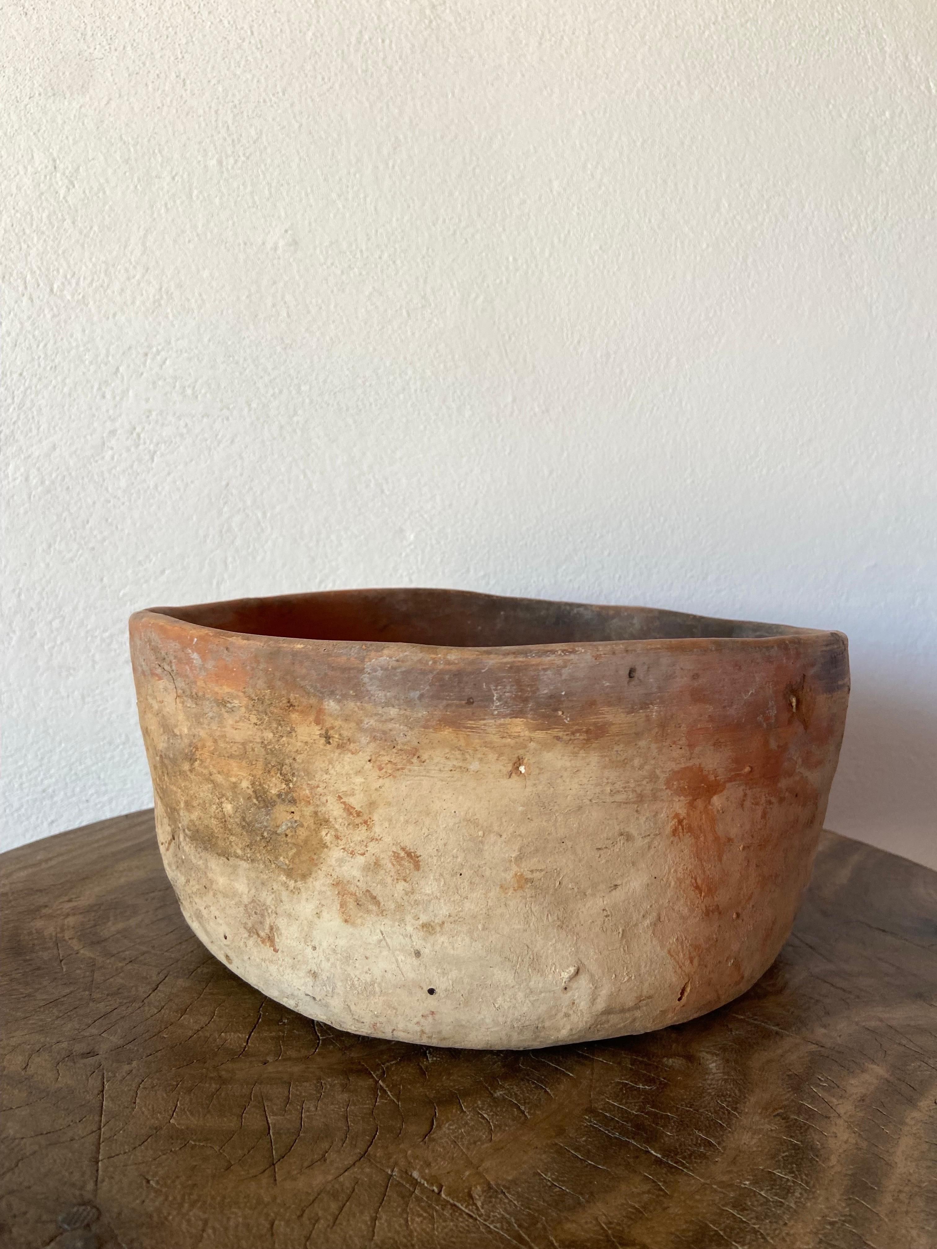 Terracotta Bowl From Mexico, Circa 1970´s In Fair Condition For Sale In San Miguel de Allende, Guanajuato