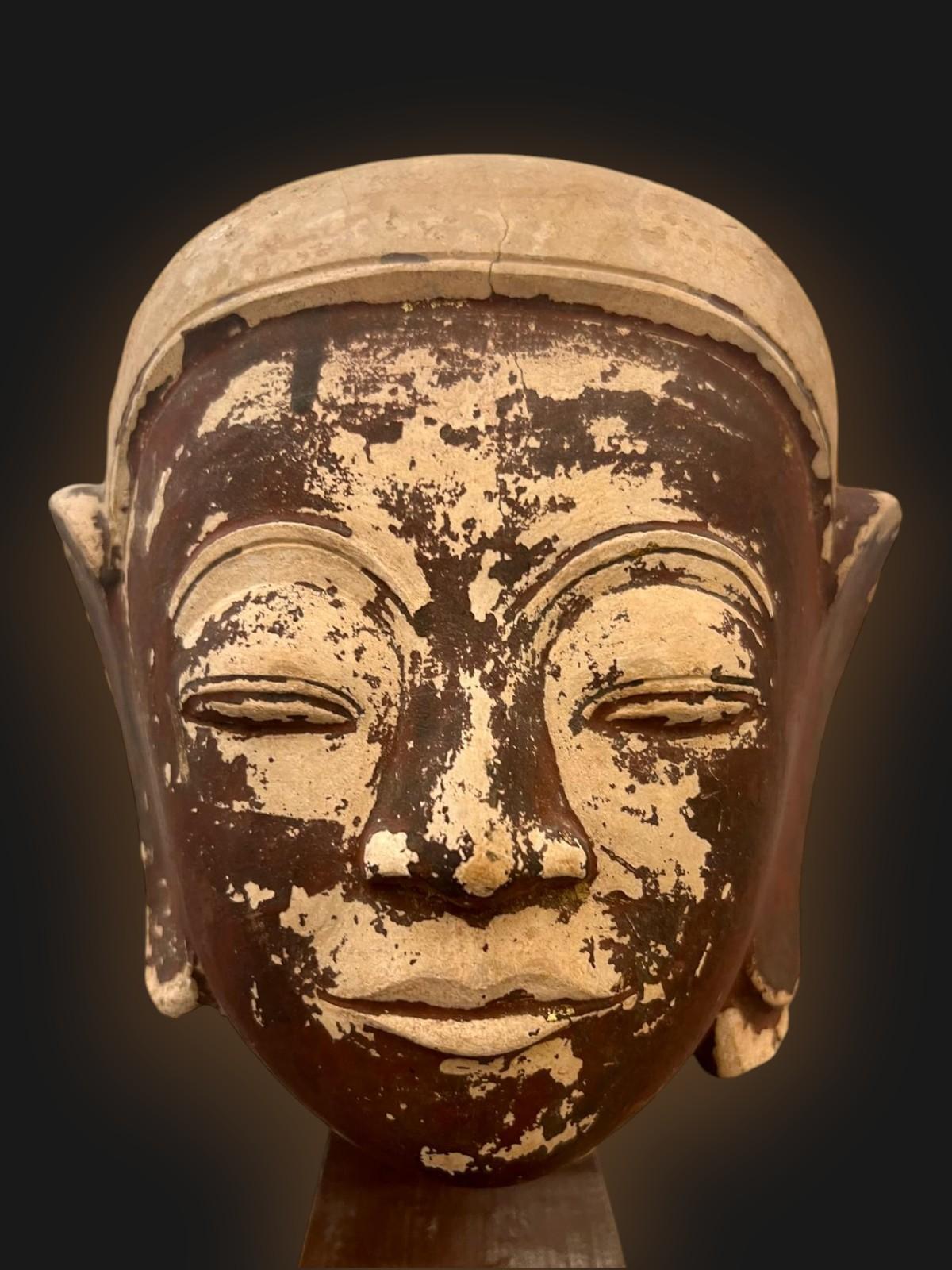Terracotta Buddha head, Shan State Kingdom, Burma, 16th/18th century For Sale 2