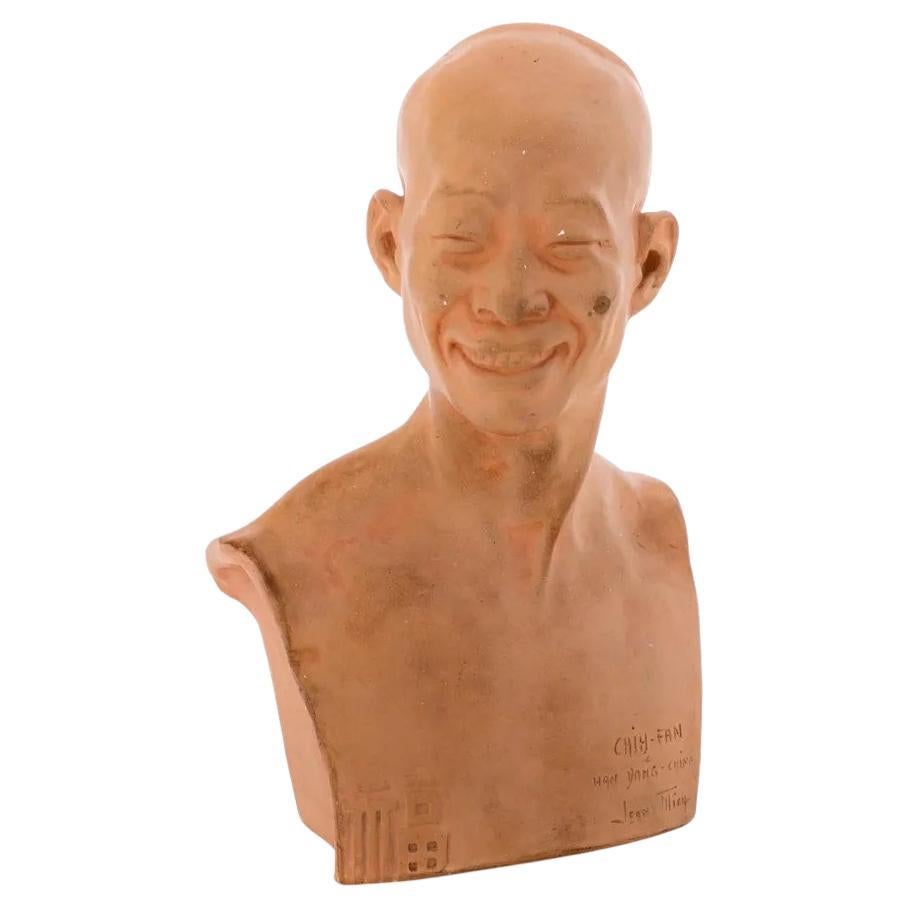 Busto de terracota de "Chih Fan Han Yang" por Jean Mich