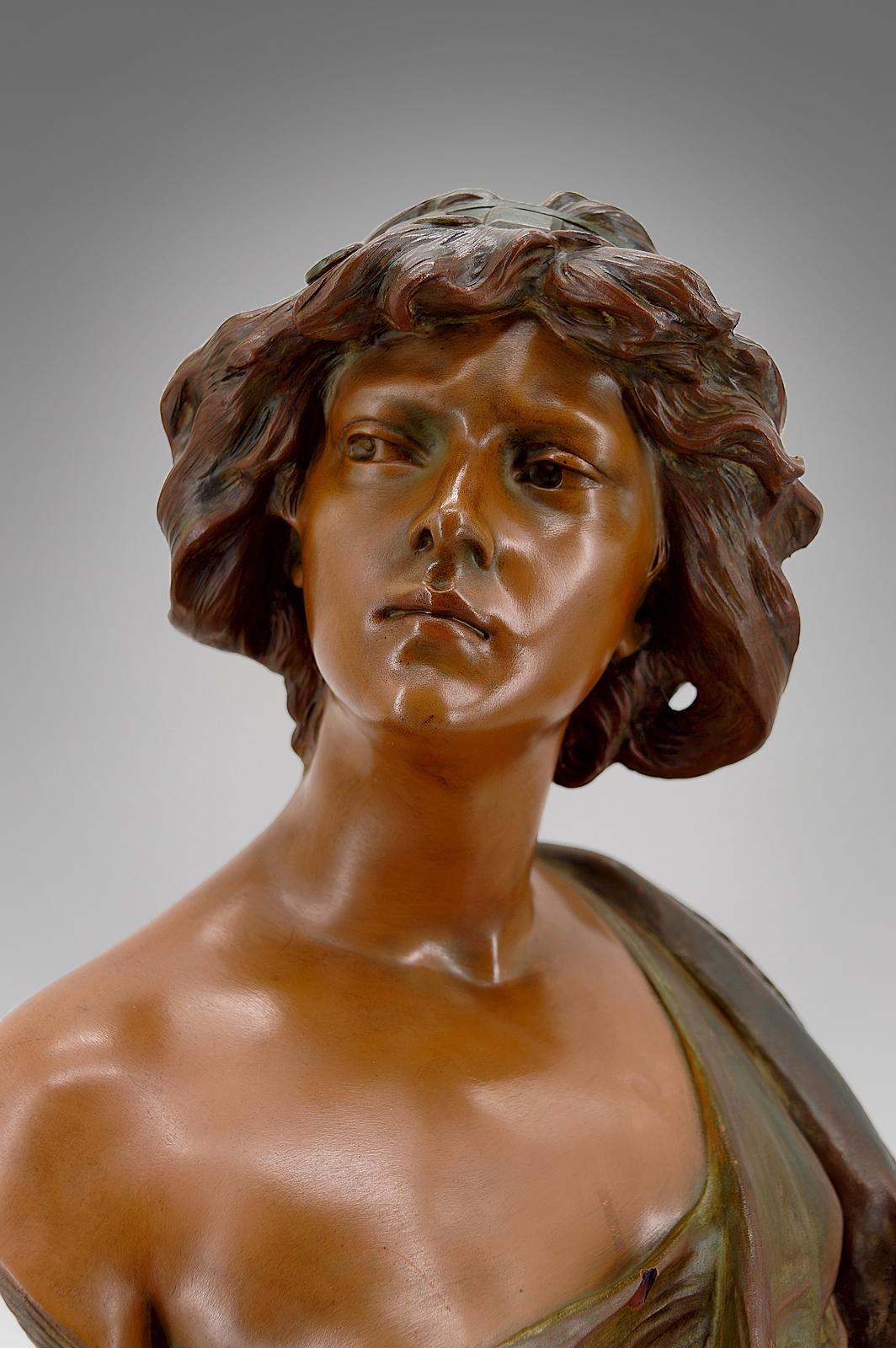 Terracotta Bust of Judith by Ricardo Aurilli, circa 1900 For Sale 2
