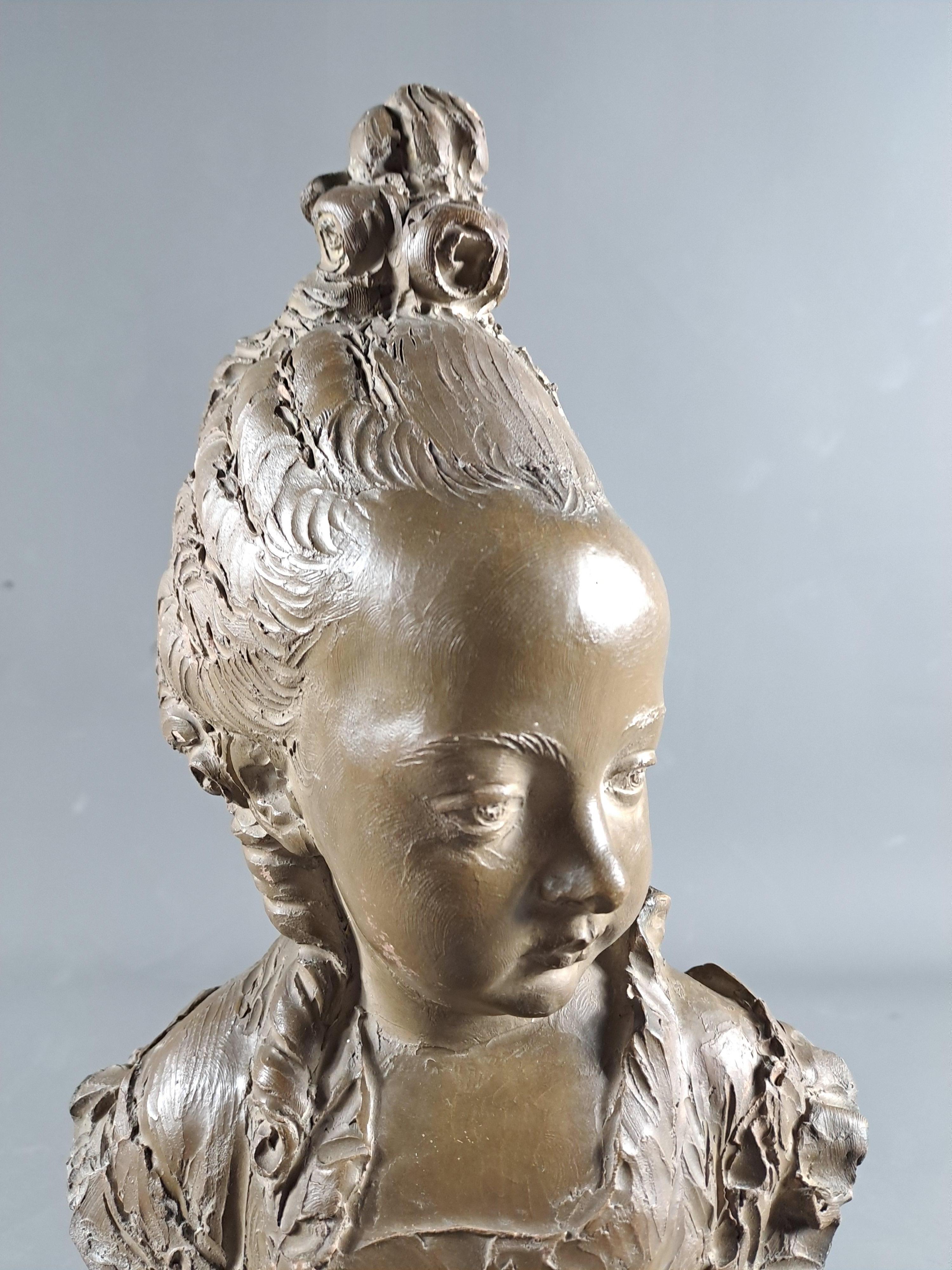 Terrakotta-Büste eines jungen Mädchens, signiert Fernand Cian  (Louis XV.) im Angebot