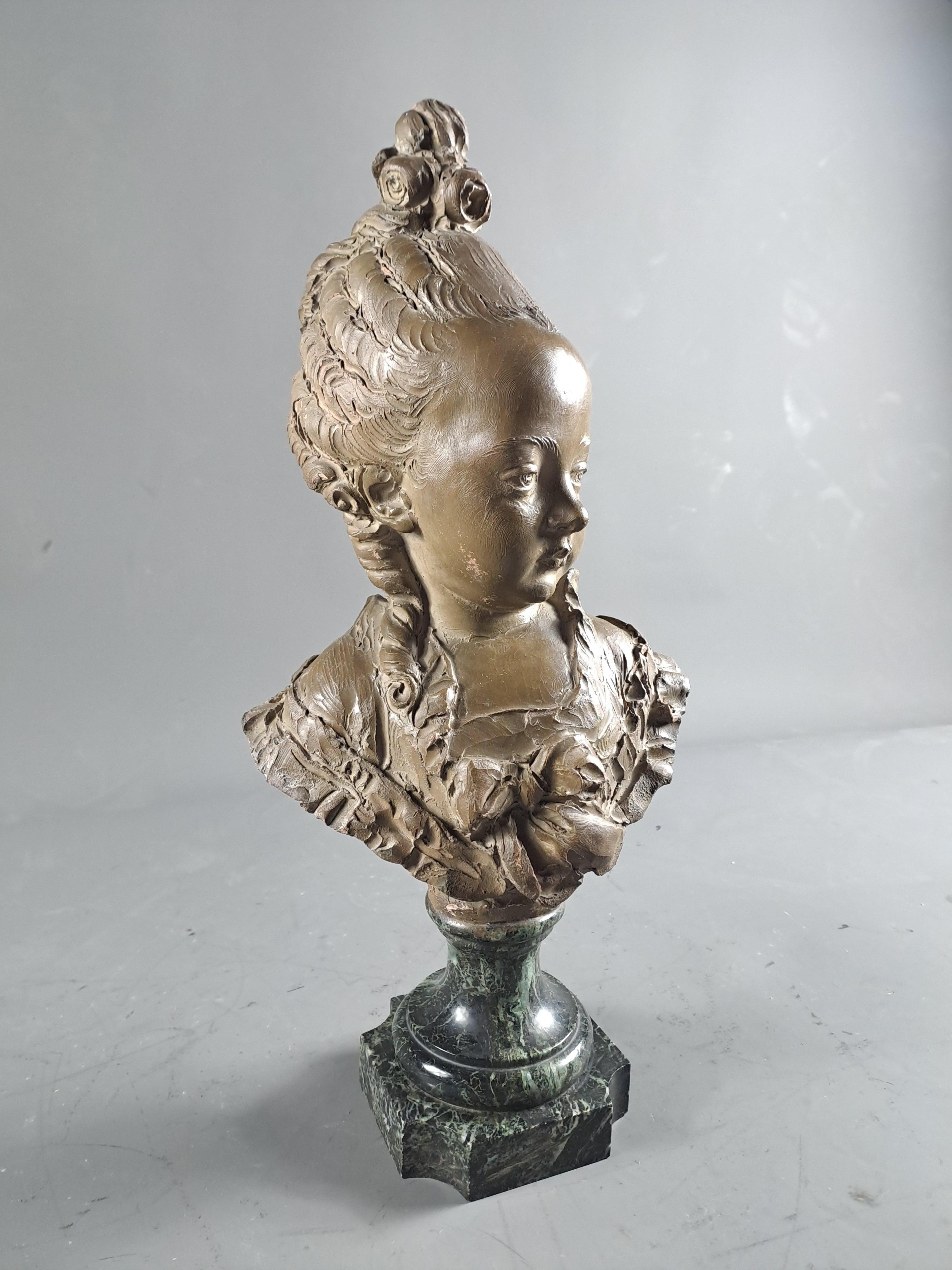 Terracotta Bust Of Young Girl Signed Fernand Cian  In Good Condition For Sale In BARSAC, FR
