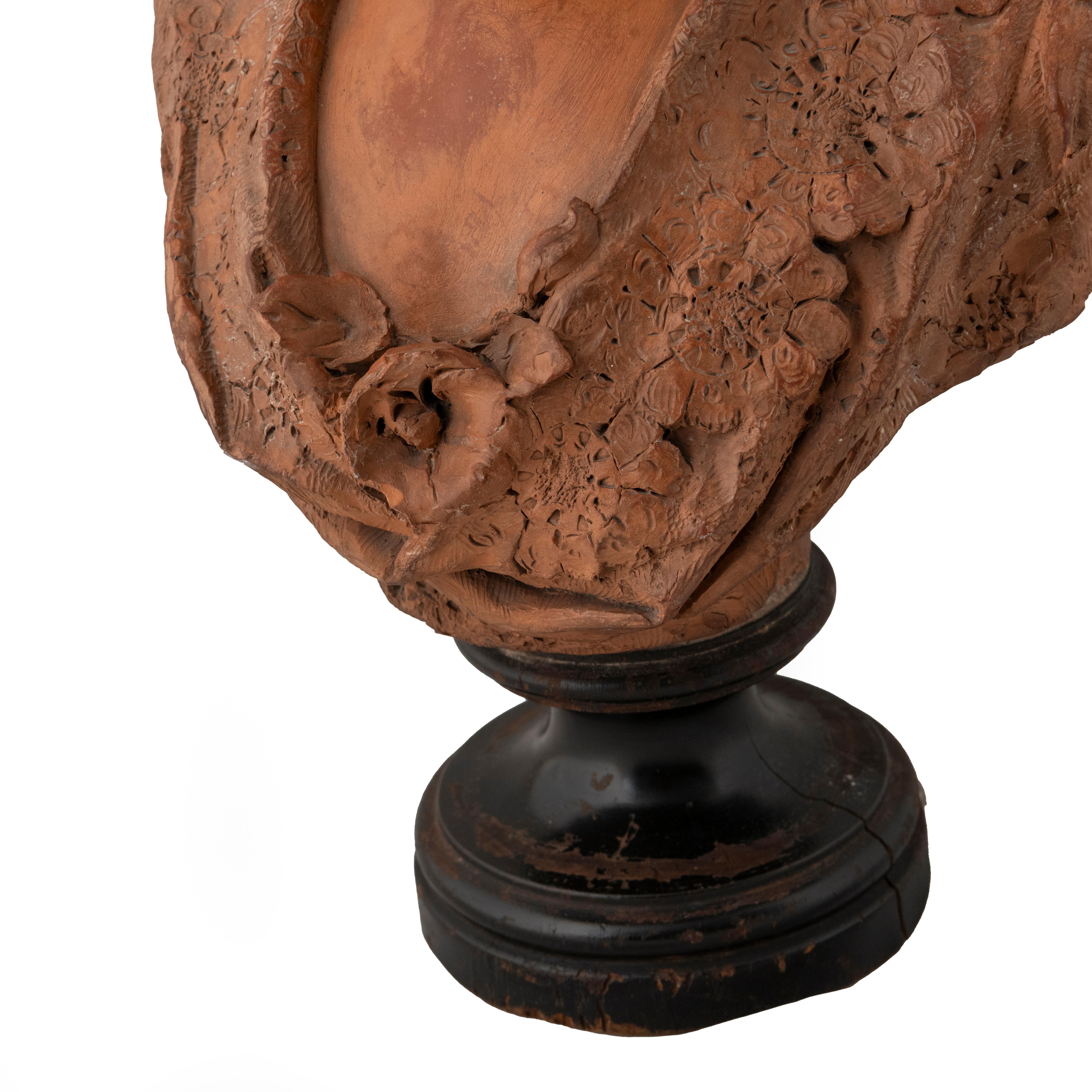 Busto di donna in terracotta, Inghilterra, 1910 circa in vendita 2