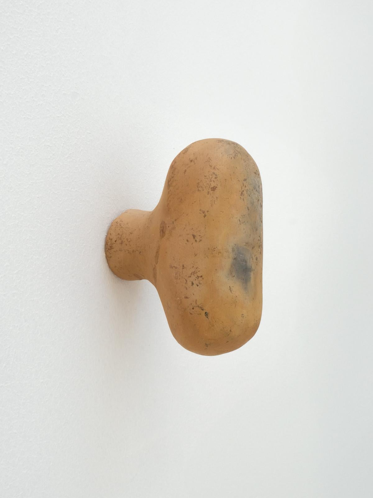 Terracotta Ceramic coat hook Made of local Clay by memòri studio handcrafted For Sale 5