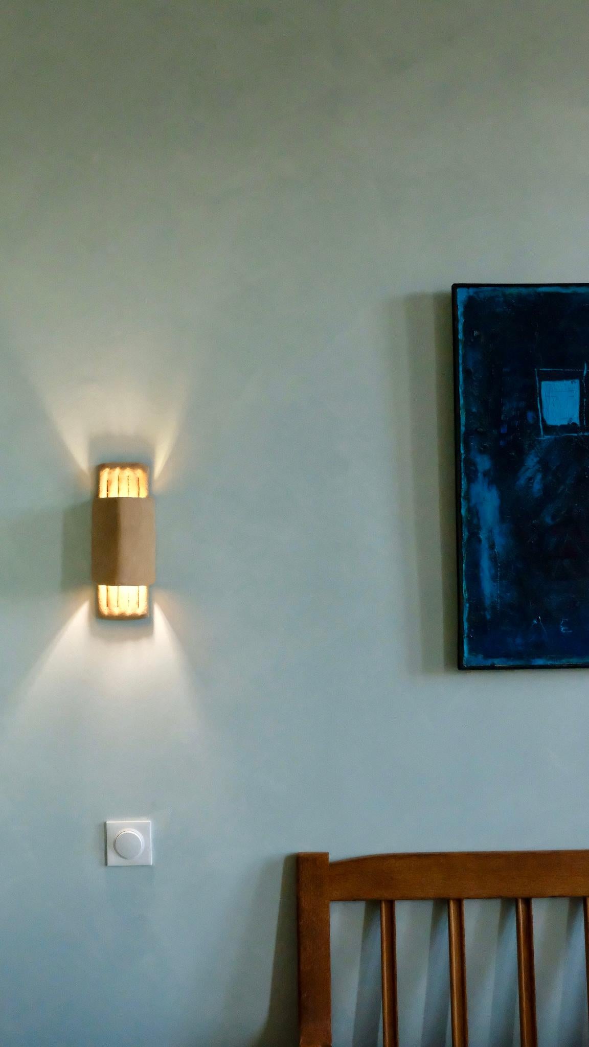 Terracotta contemporary Ceramic Wall Light Made of local Clay, handcrafted In New Condition For Sale In Marseille, FR