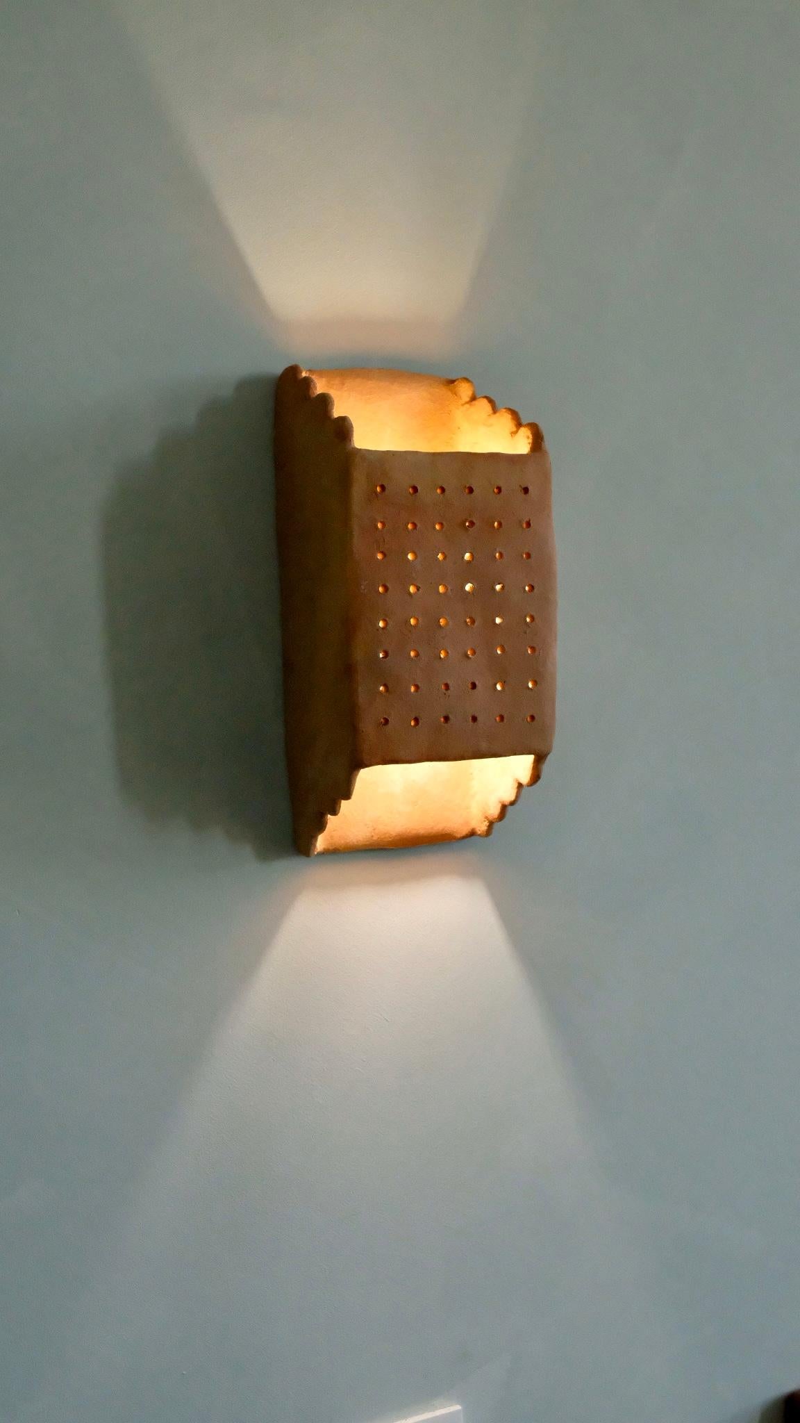 Terracotta contemporary Ceramic Wall Light Made of local Clay, handcrafted For Sale 5