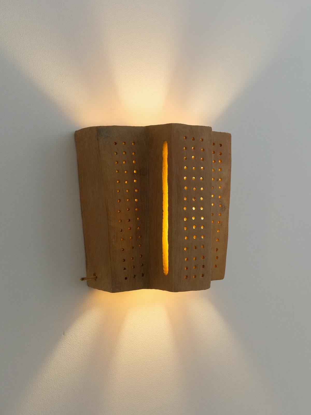 Terracotta contemporary Ceramic Wall Light Made of local Clay by memòri studio For Sale 8