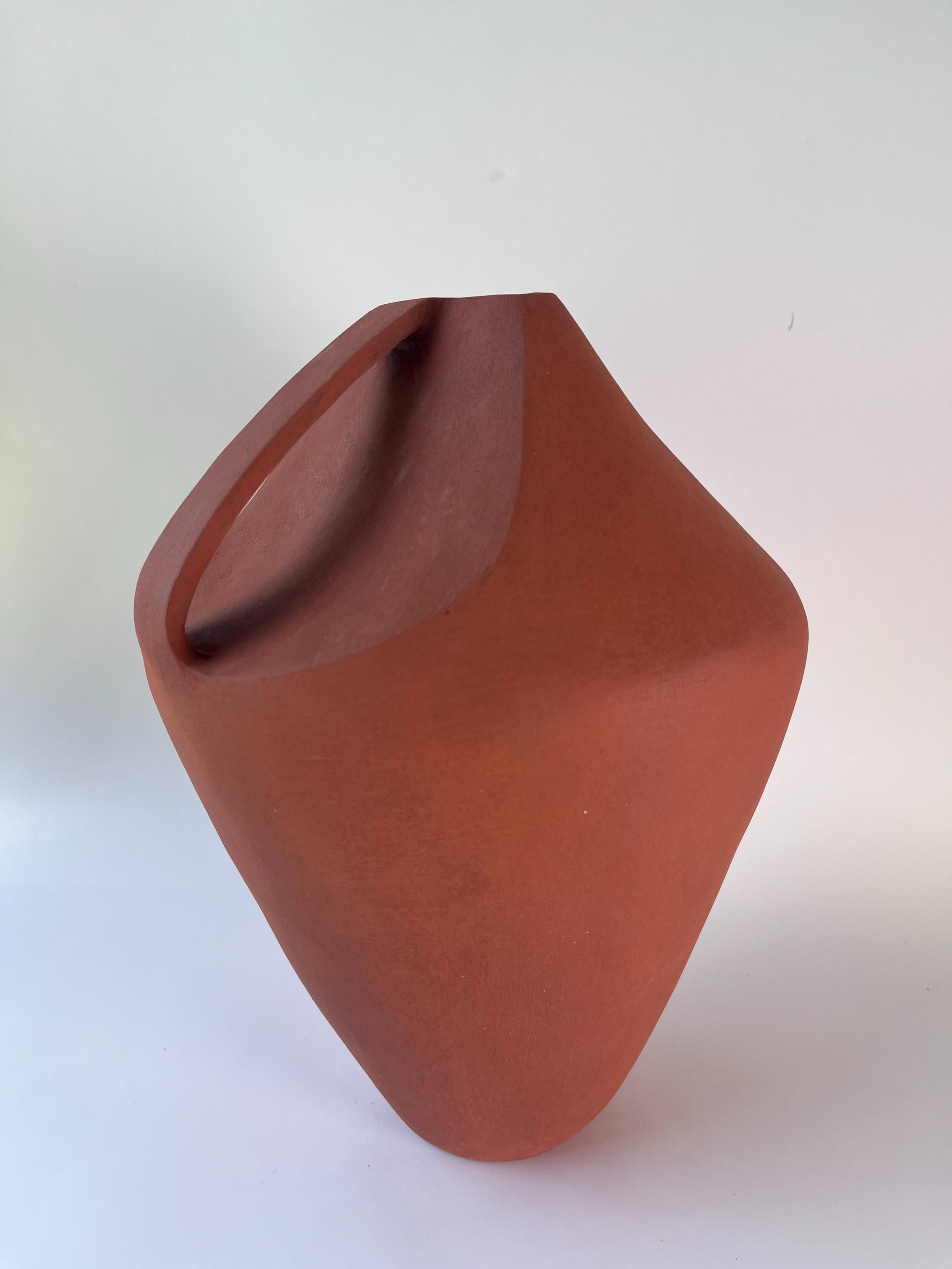 Turco Vaso Deficiency 2 in terracotta di Rezzo Ceramics in vendita