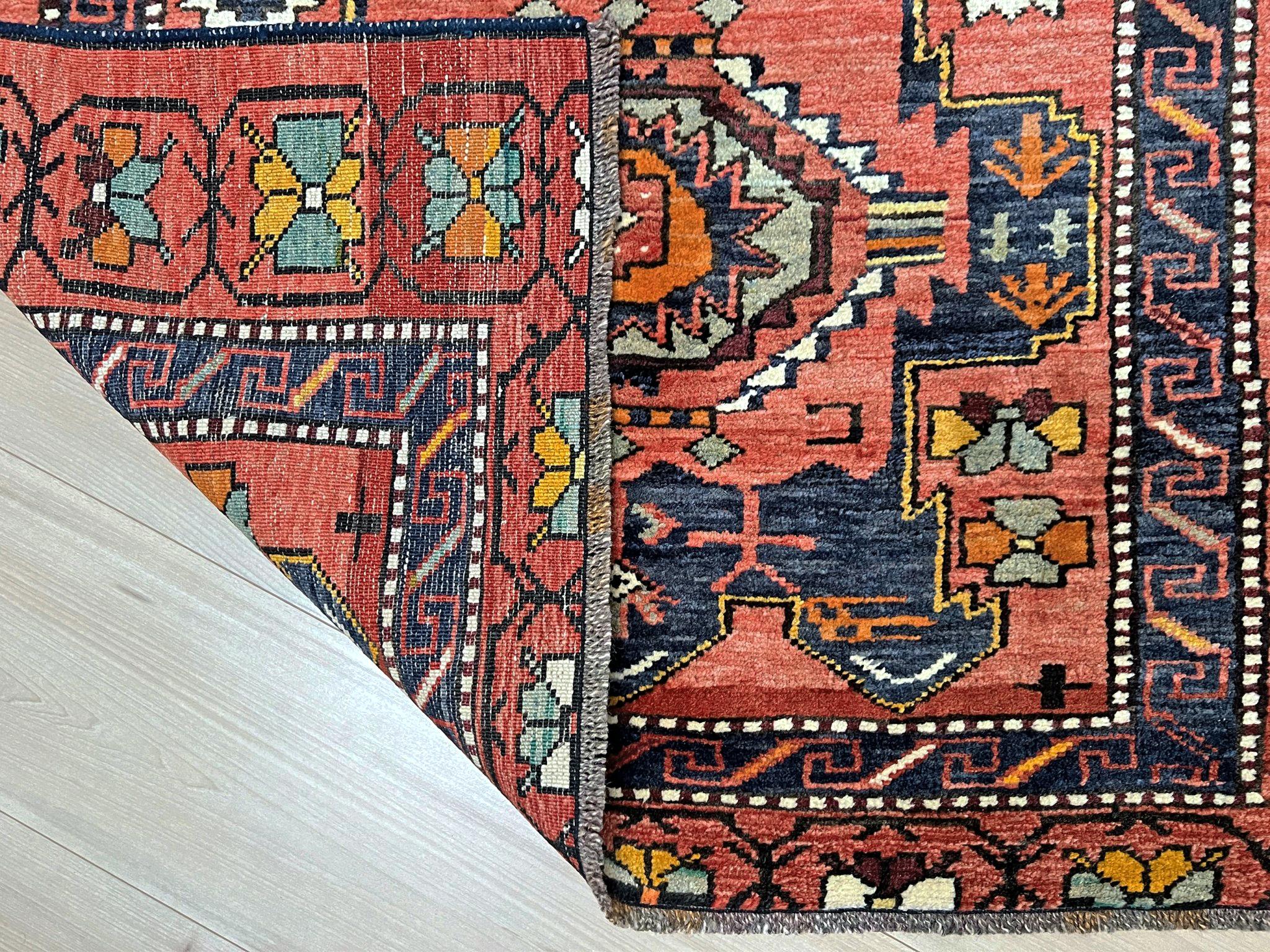 Terracotta Derbend - • Vintage Wolle Tribal Kaukasisch Teppich - • 4′×7′ - • 1950s im Angebot 4