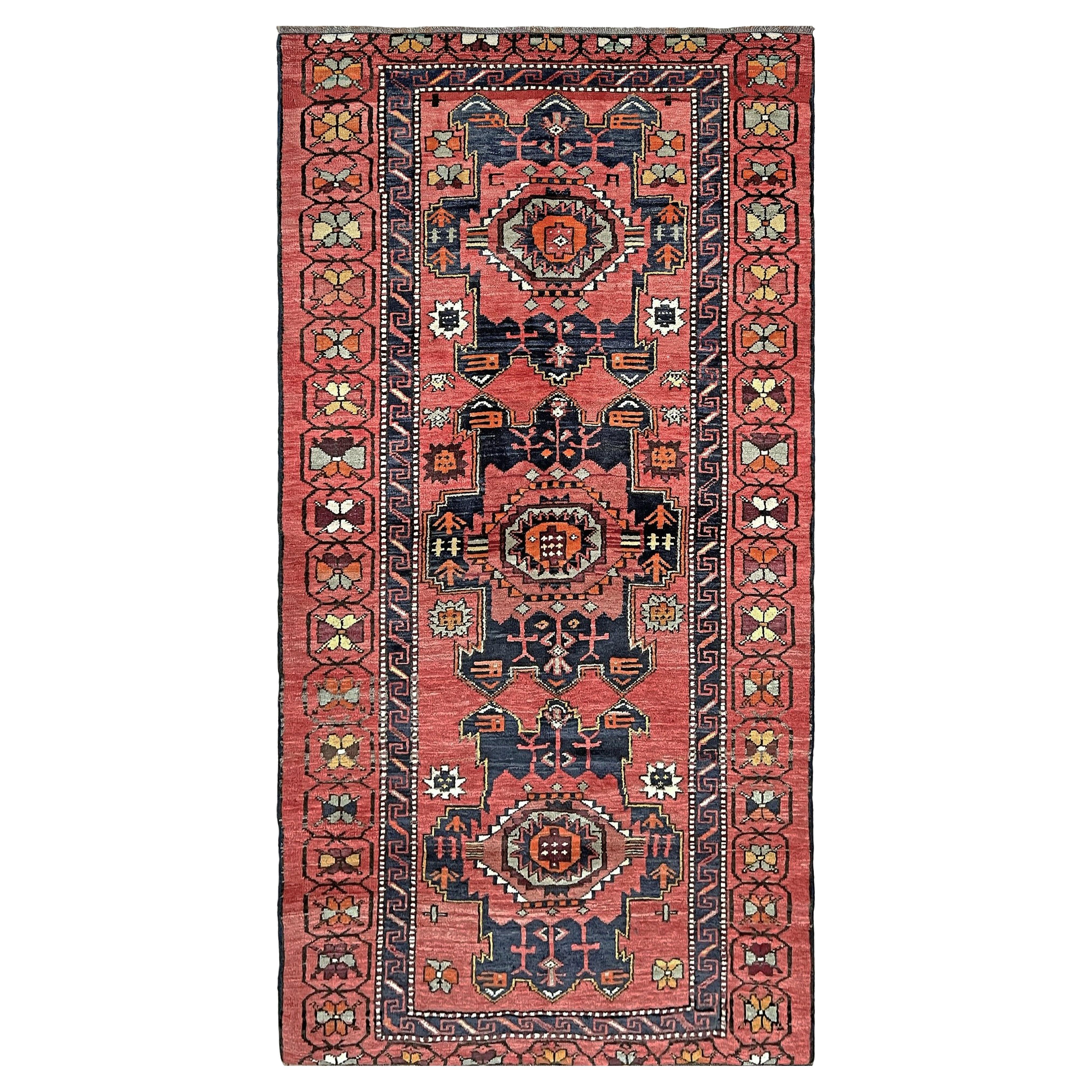 Terracotta Derbend - • Vintage Wolle Tribal Kaukasisch Teppich - • 4′×7′ - • 1950s im Angebot