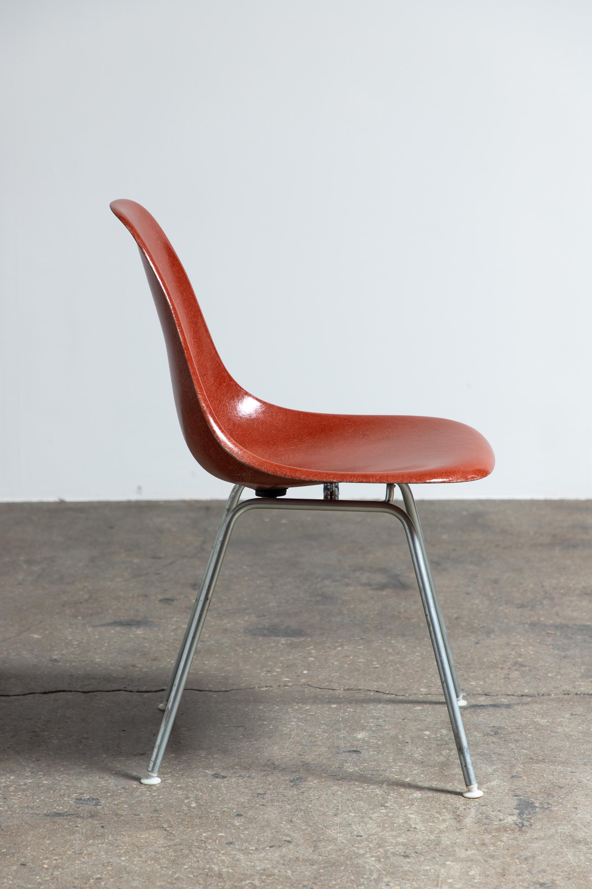 Terracotta Eames for Herman Miller Vintage 1960s Fiberglass Shell Chairs In Good Condition For Sale In Brooklyn, NY