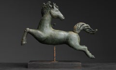 Cheval en terre cuite, France vers 1940