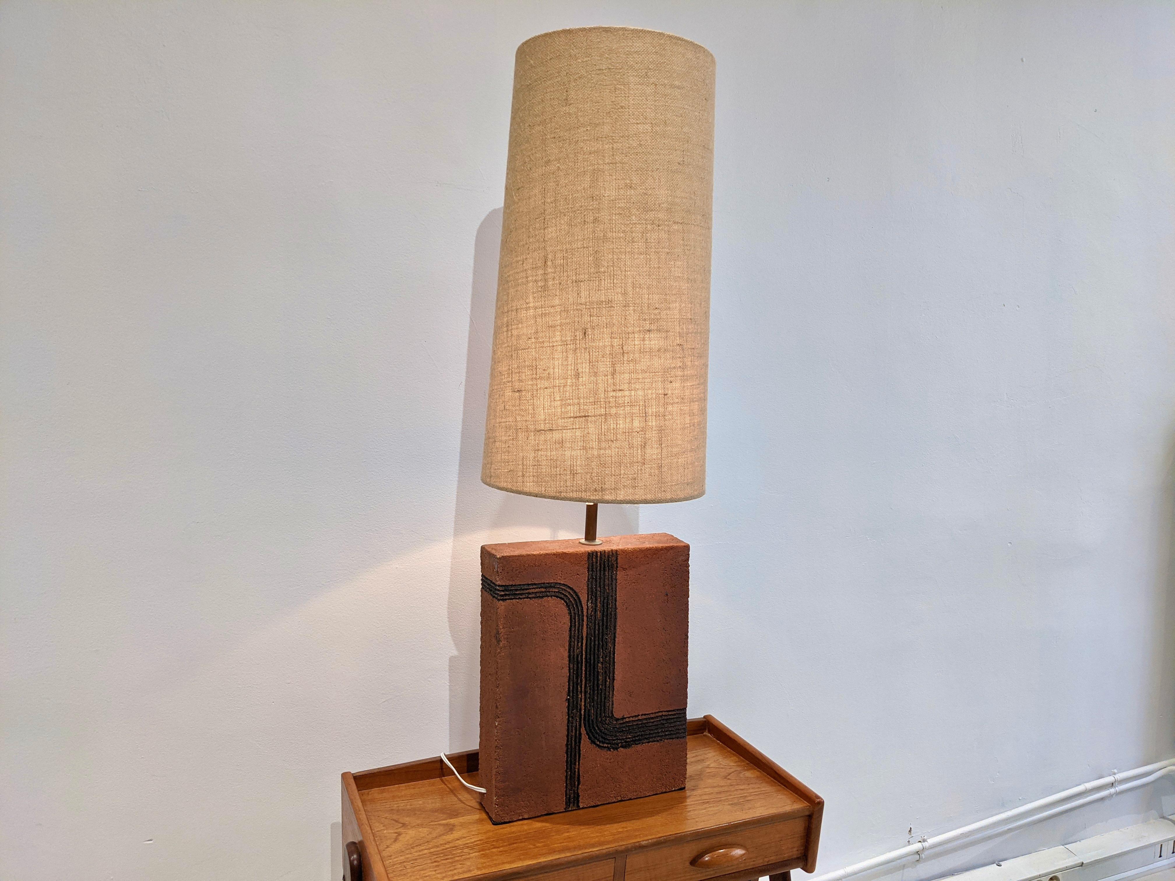 Francese Lampada in terracotta in vendita