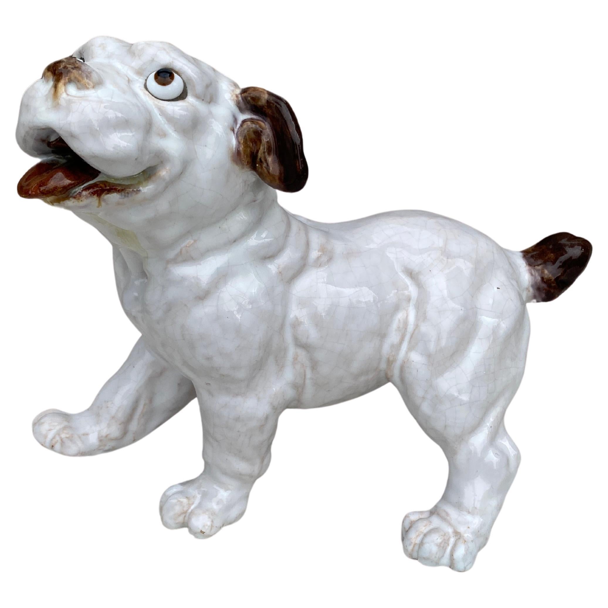Bulldog de terracota mayólica Bavent Normandía