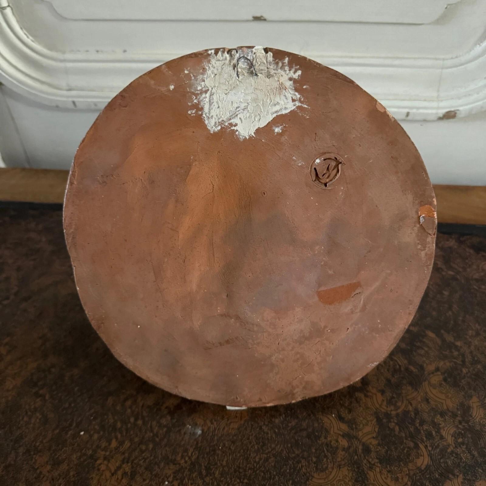 Terre cuite Terracotta medallion by Charles Filleul – Profile of a young child, 20th century en vente