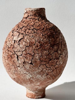Vaso di terracotta Moon Jar n. 10 di Elena Vasilantonaki