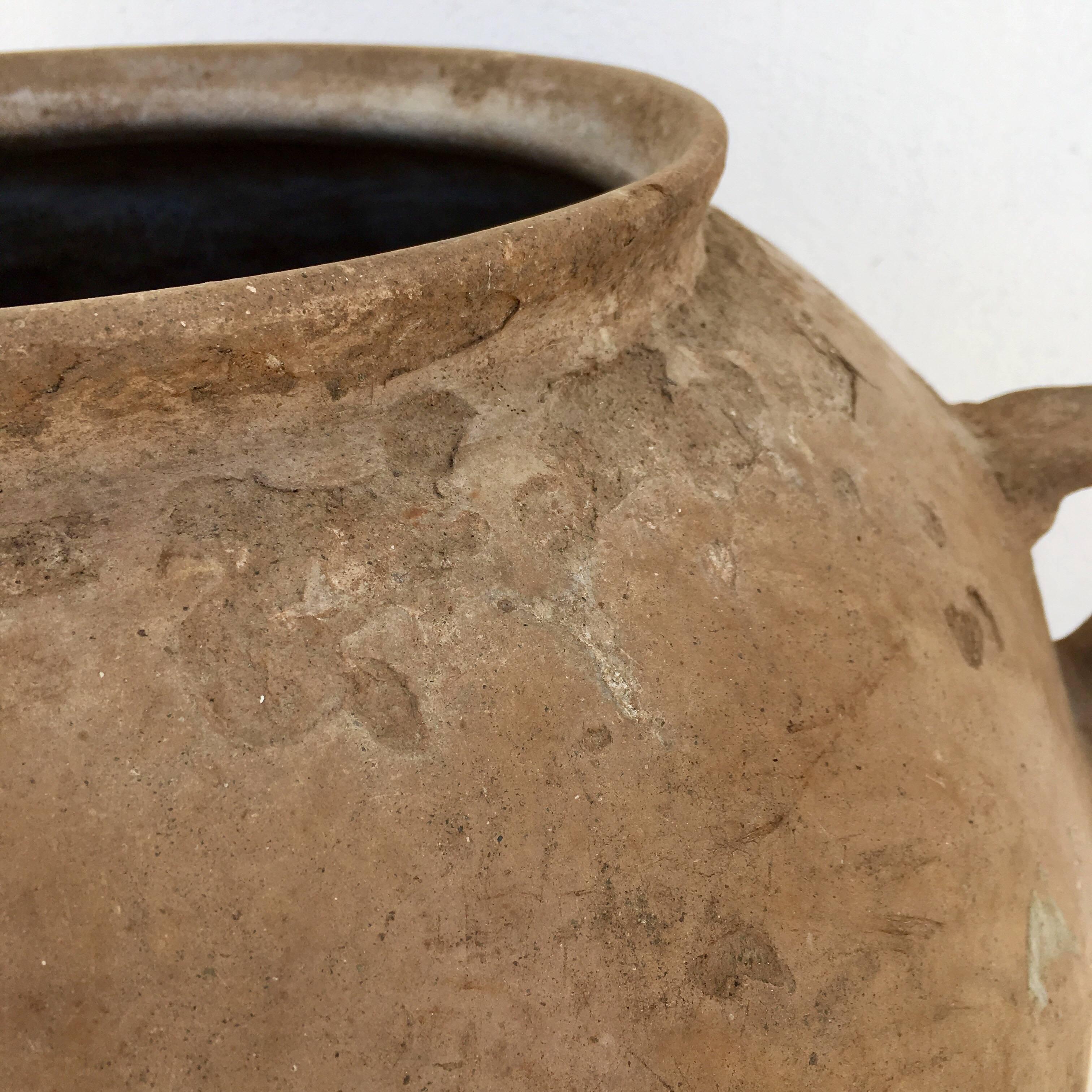 Terracotta Pot from Central Mexico In Good Condition In San Miguel de Allende, Guanajuato