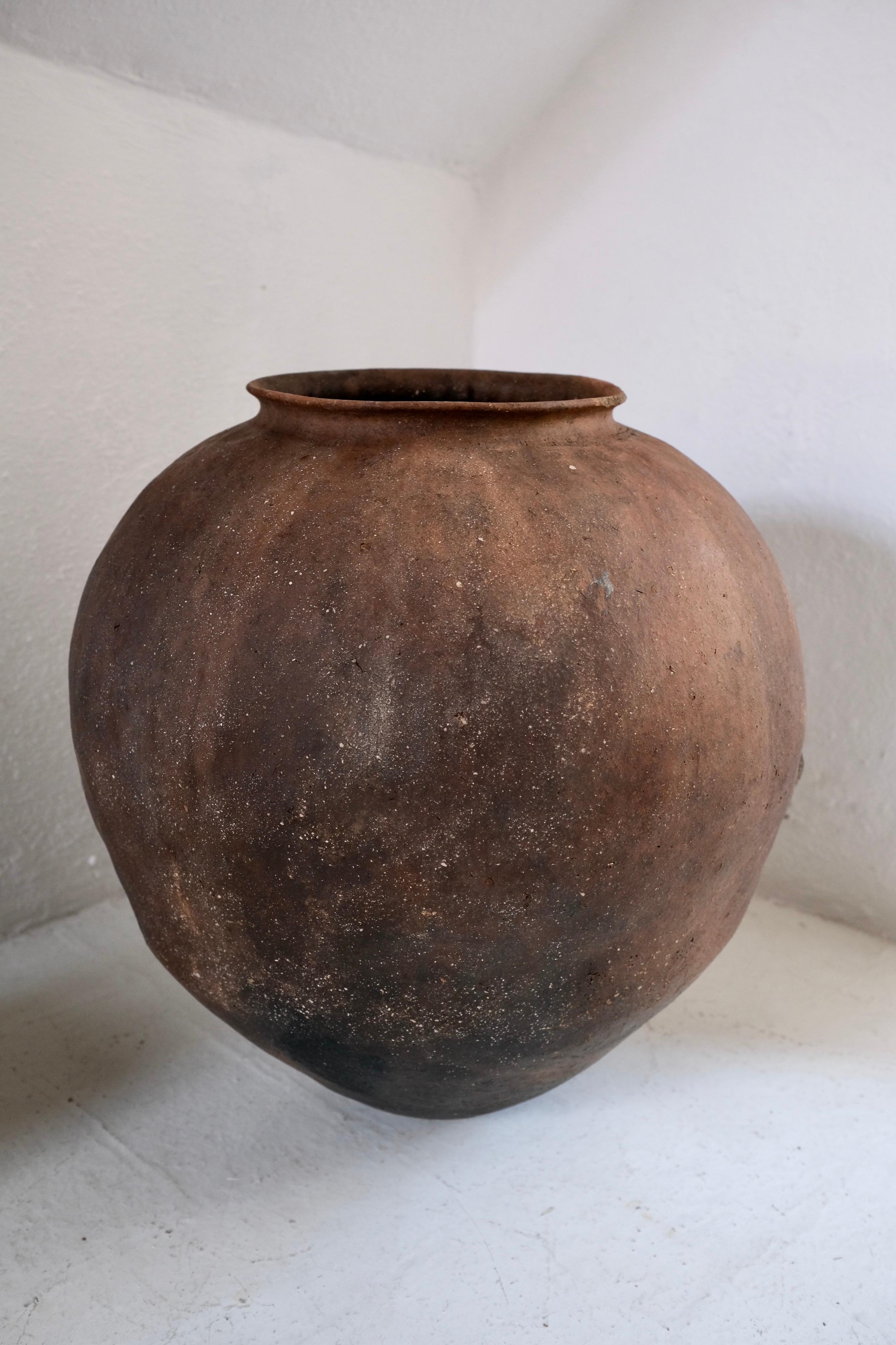 Early 20th Century Terracotta Pot from Mexico, Circa 1920's