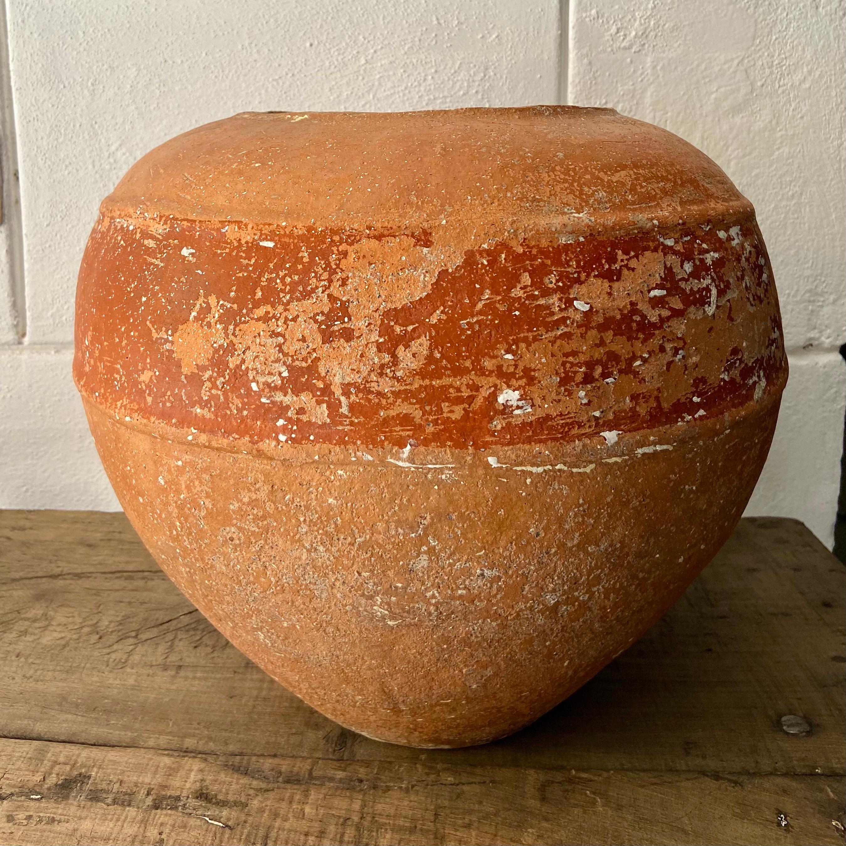 Terracotta Pot from Yucatan, Mexico, Circa 1930's In Fair Condition In San Miguel de Allende, Guanajuato