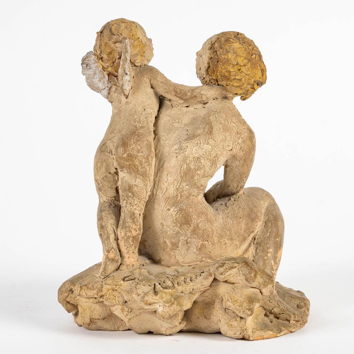 Terrakotta-Skulptur von Arry Bitter, Love and Cupid. im Zustand „Gut“ im Angebot in Saint-Ouen, FR