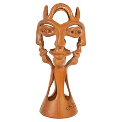 Sculpture en terre cuite de Jean Marais, les 3 Faces, 1970.