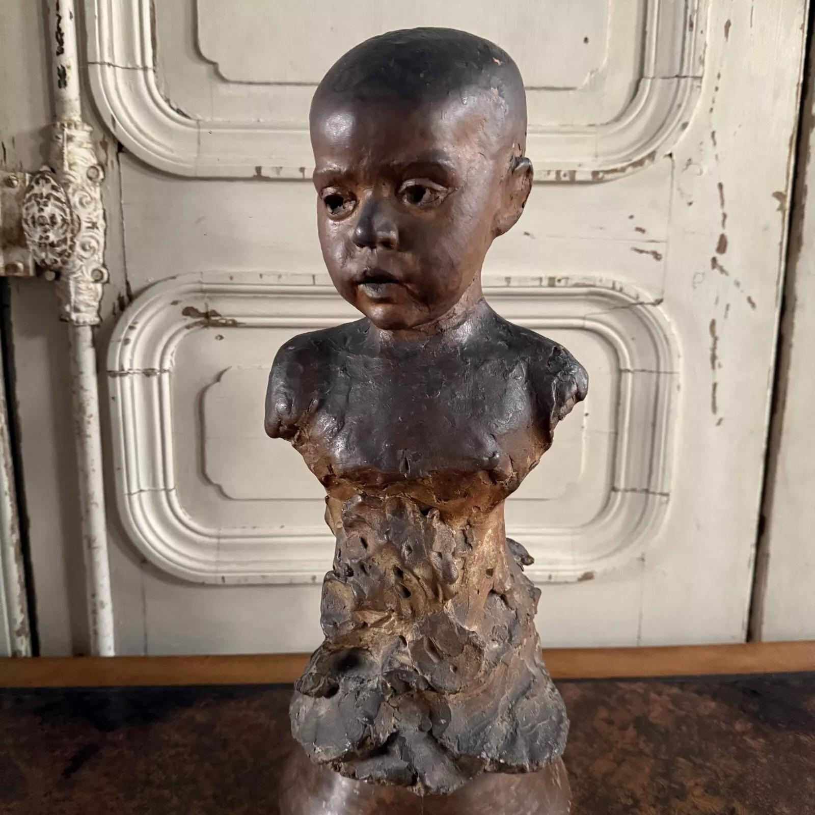 Terracotta sculpture, Charles Filleul workshop, bust of a child. im Zustand „Gut“ im Angebot in NANTES, FR