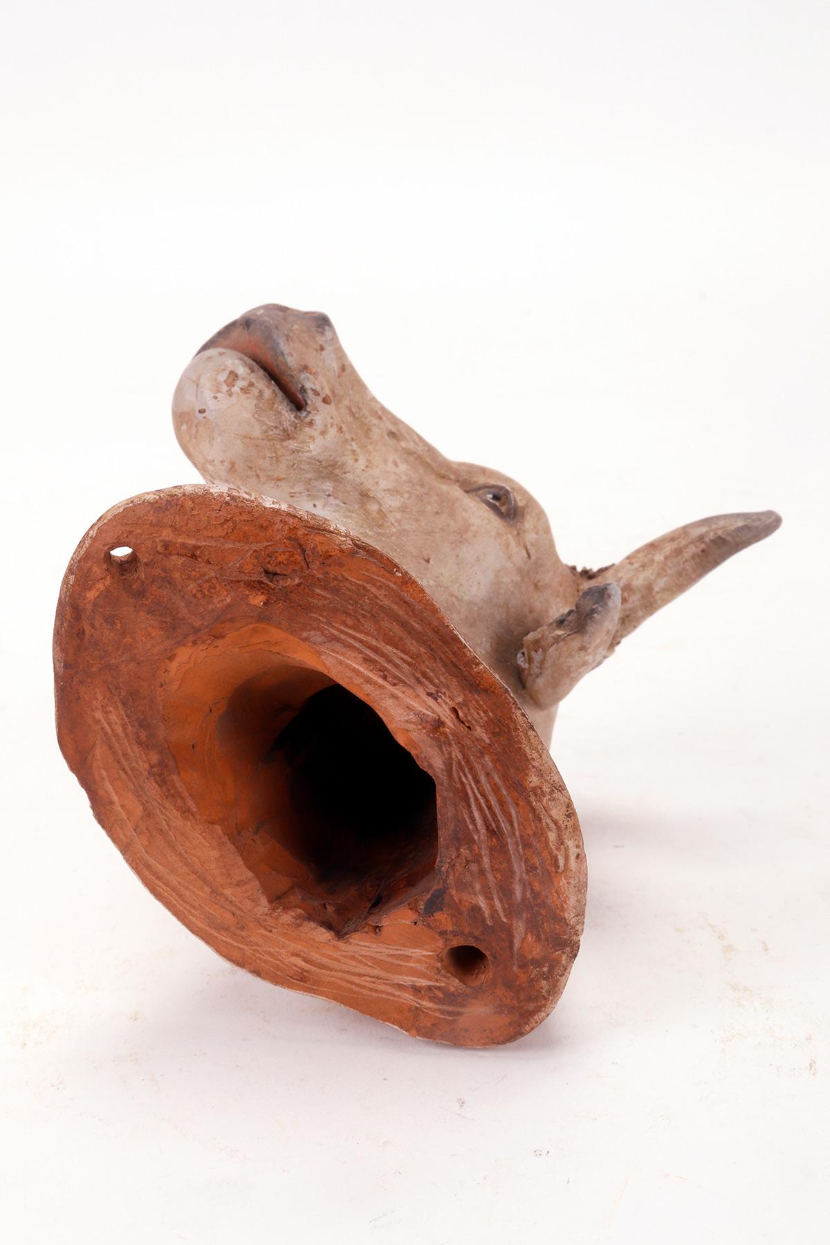 Terracotta sculpture depicting a ox, Italy, second half of the 19th century. For Sale 3