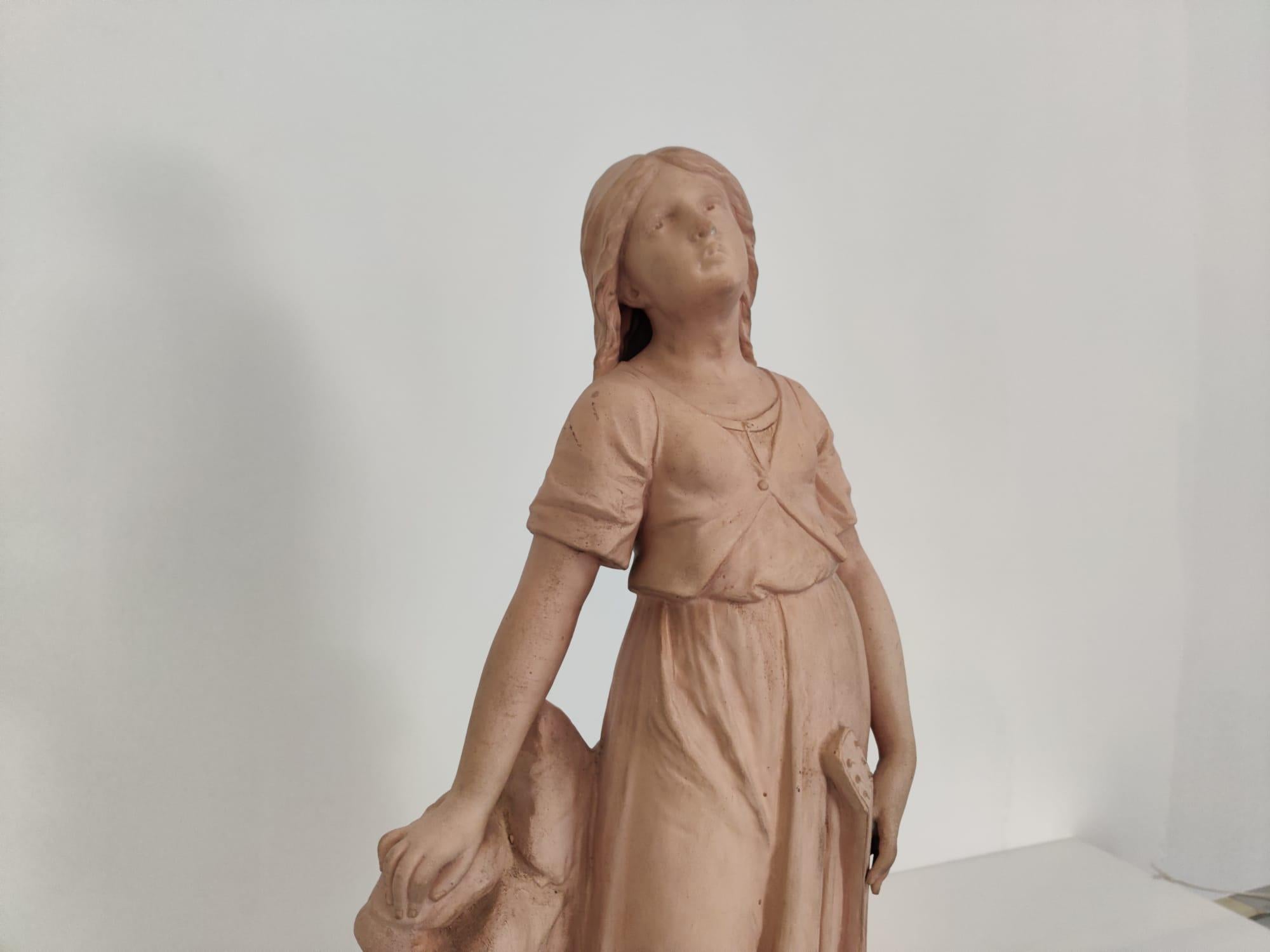 Terracotta sculpture girl with a mandolin attributed to Vallmitjana For Sale 6