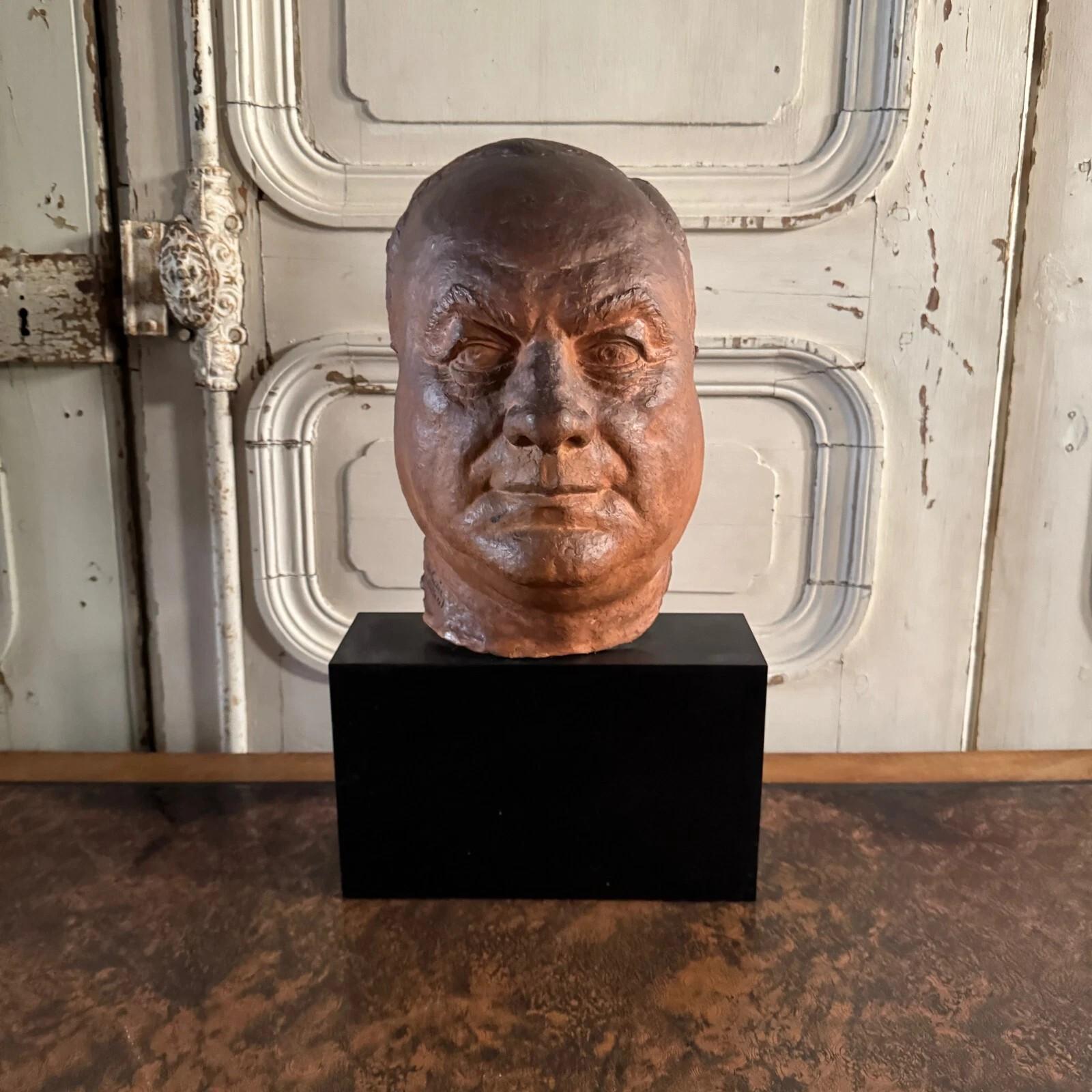 Terrakotta-Skulptur - Männliche Maske auf schwarzem Marmorsockel von Charles Filleul - 20. im Angebot 6