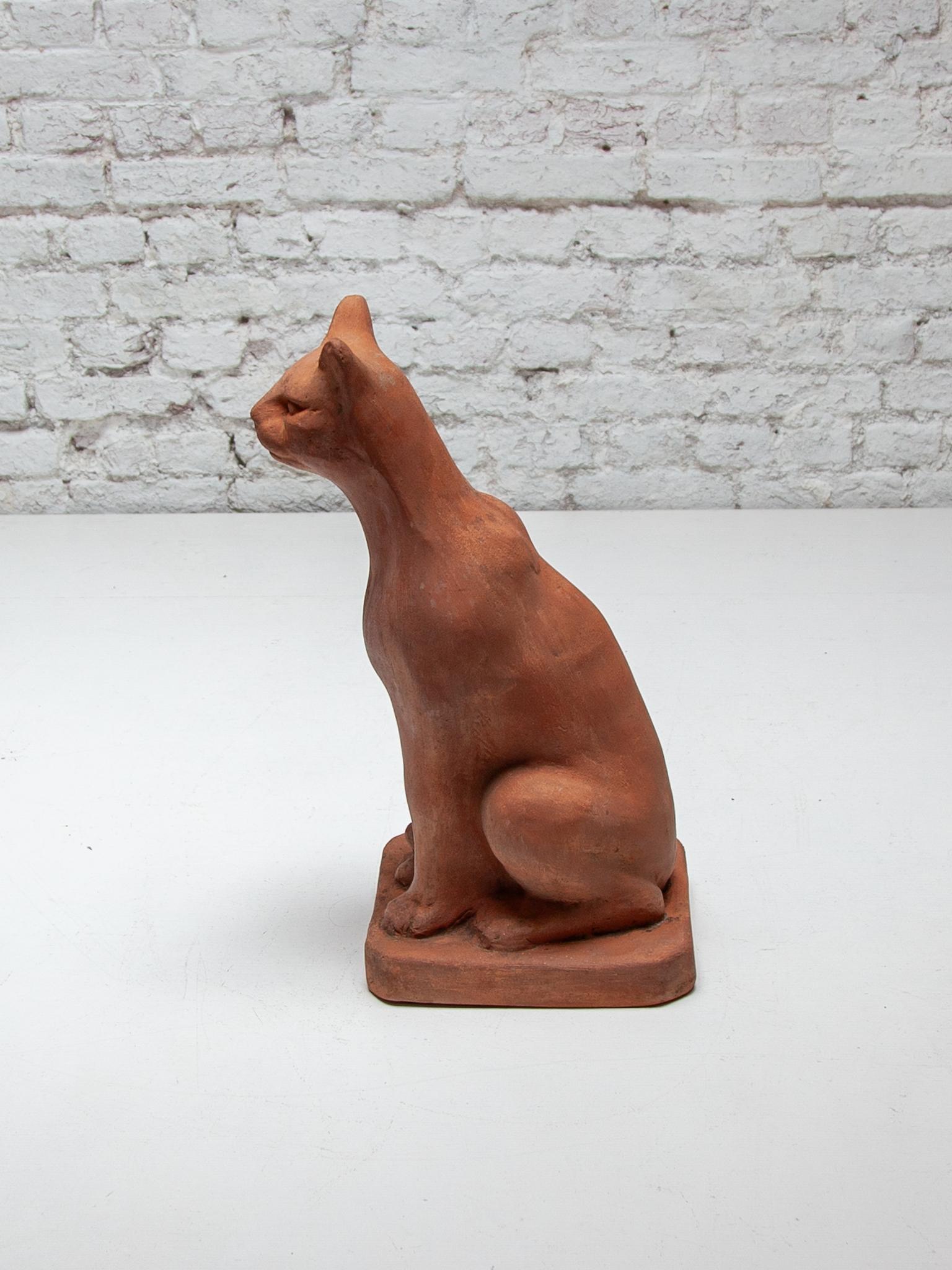 Mid-Century Modern Terracotta Sculpture of a Sitting Cat For Sale