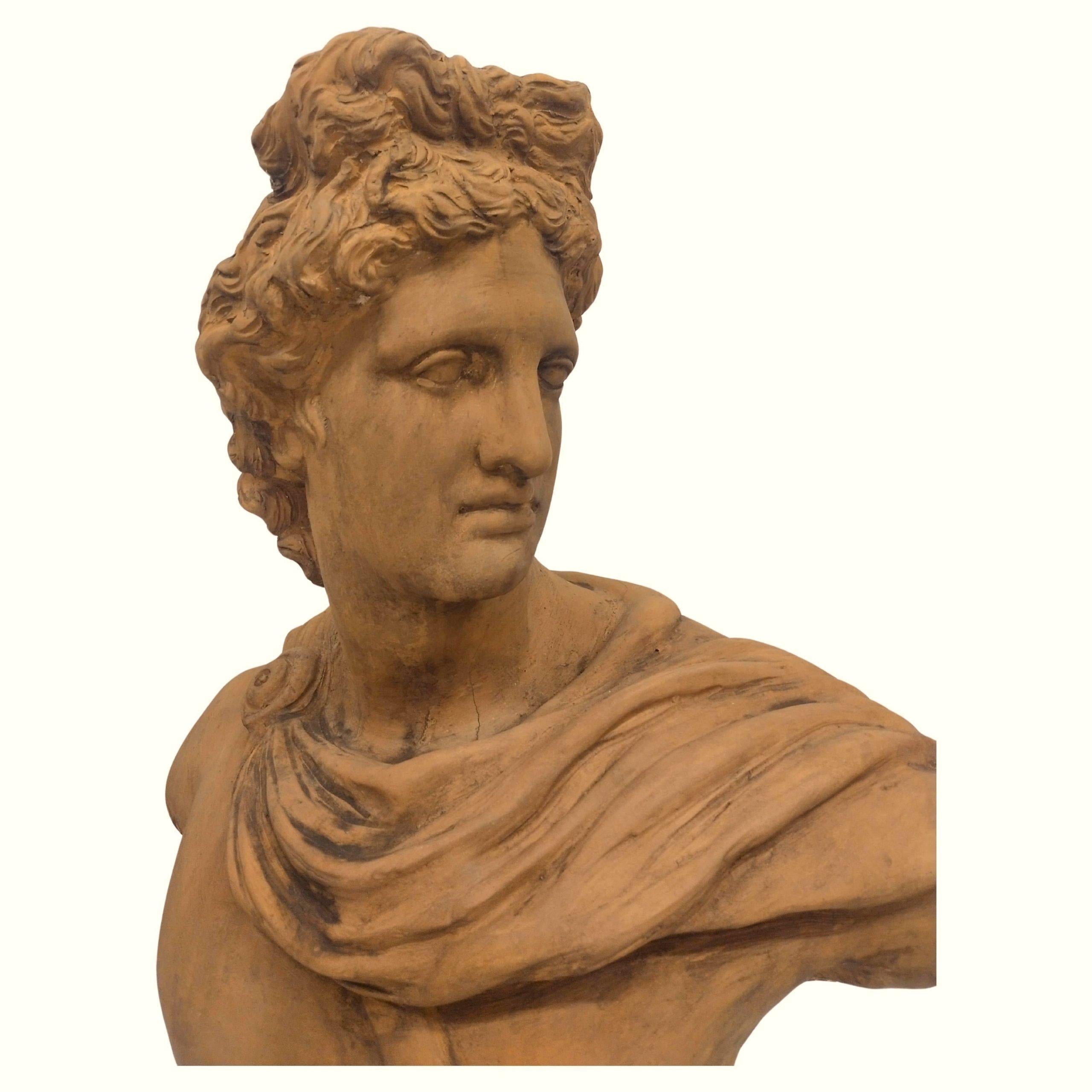 Italiano Scultura in terracotta di Apollo in vendita