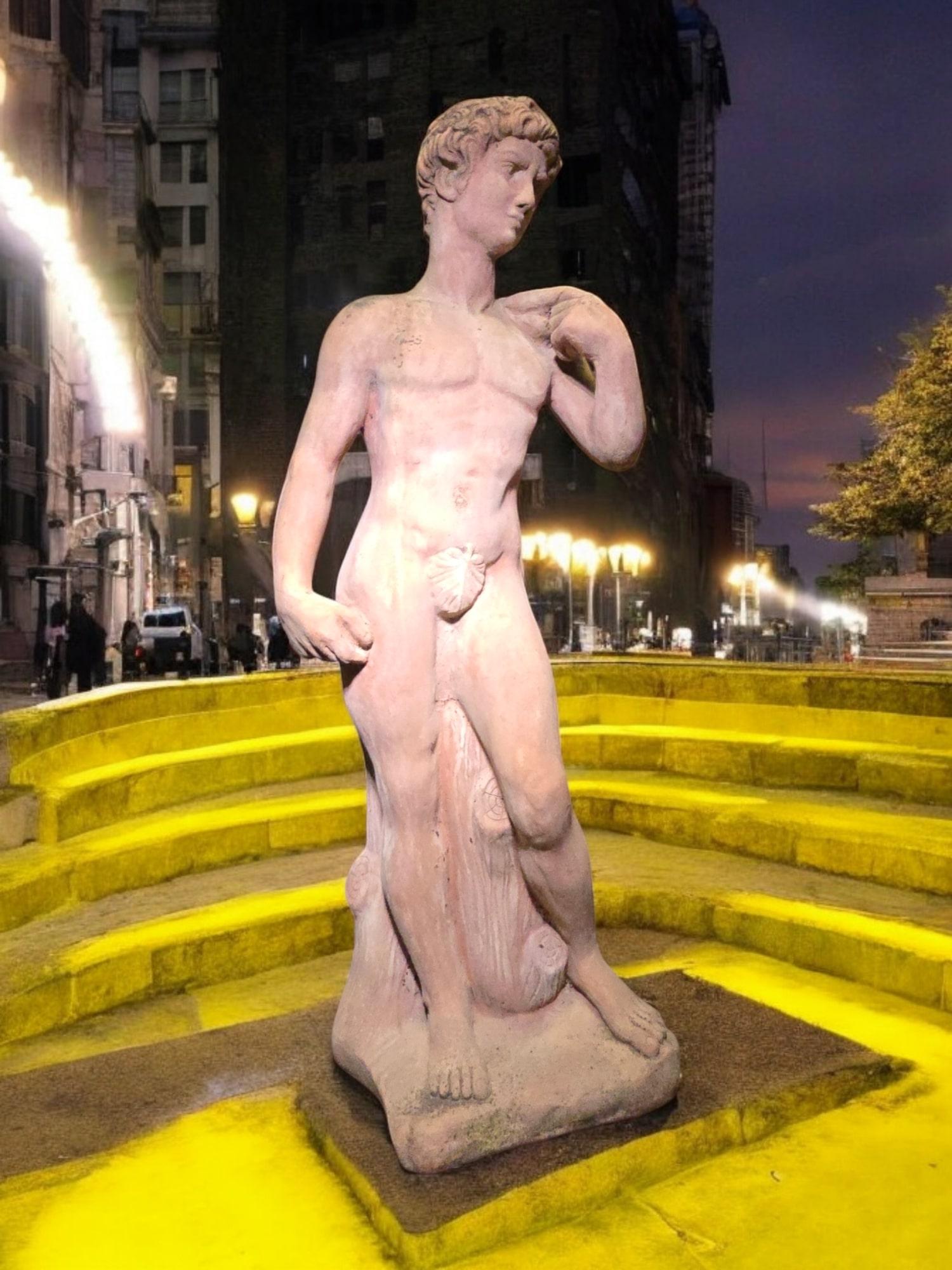 Sculpture en terre cuite représentant le David de Michel-Ange - 125 cm de haut, années 1950 en vente 5