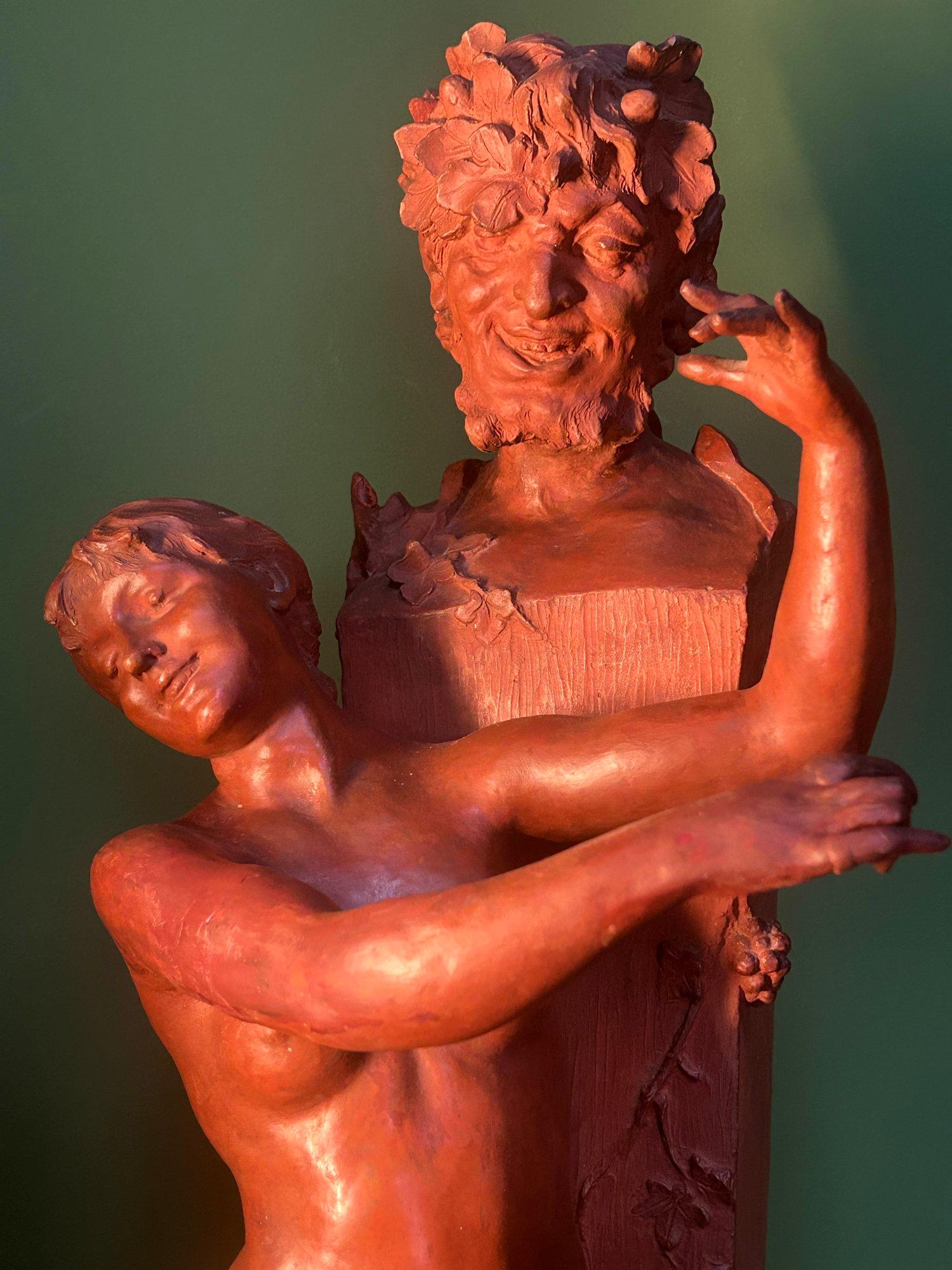 Scultura in terracotta di Ninfa e Dio Pan (Satiro) di Dominique Van Den Bossche in vendita 5