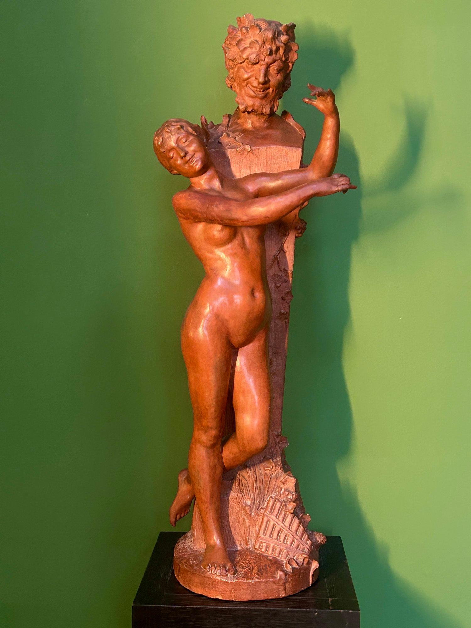 Argilla Scultura in terracotta di Ninfa e Dio Pan (Satiro) di Dominique Van Den Bossche in vendita