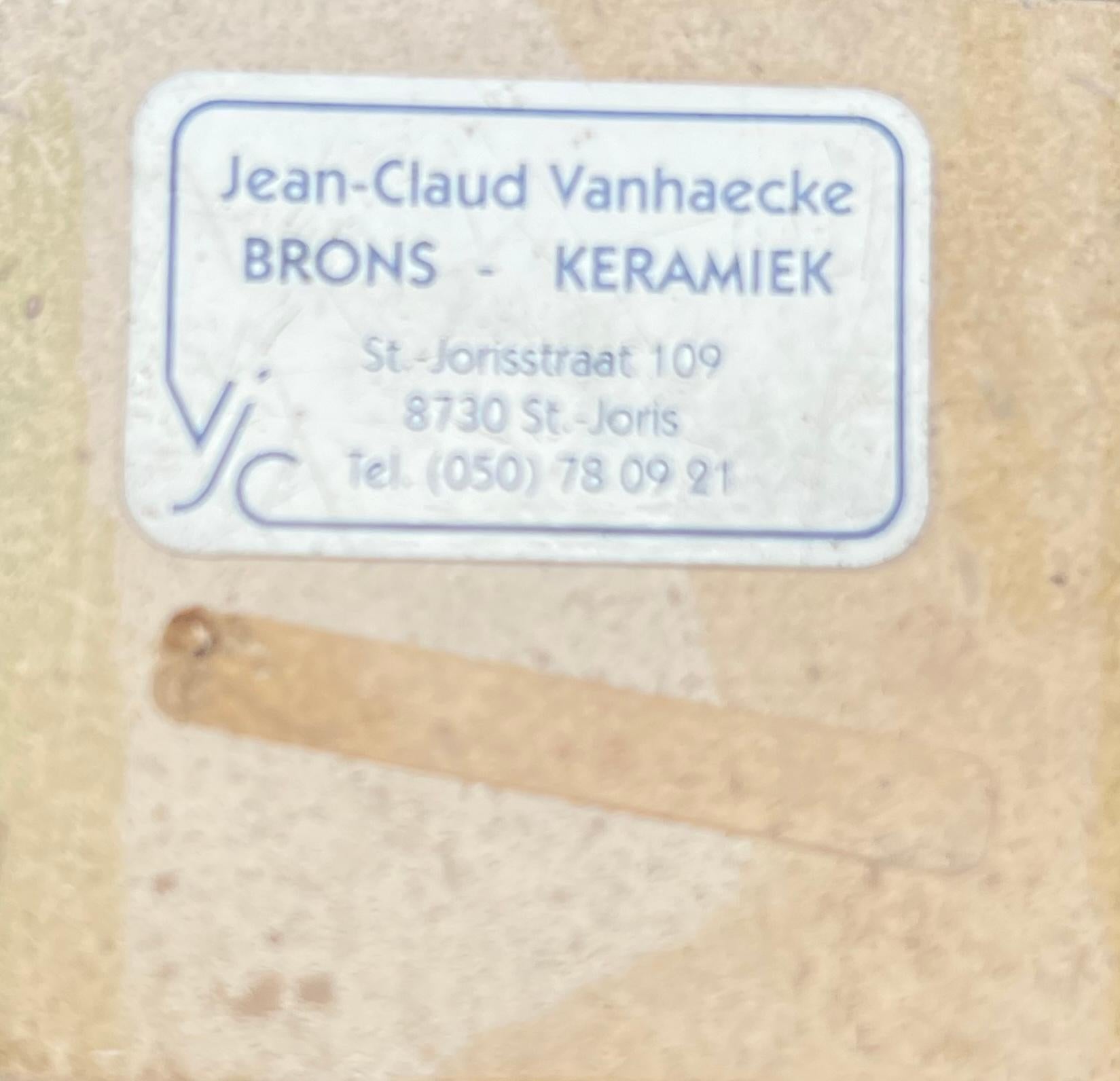 Scultura in terracotta firmata Jean-Claude Vanhaecke in vendita 2