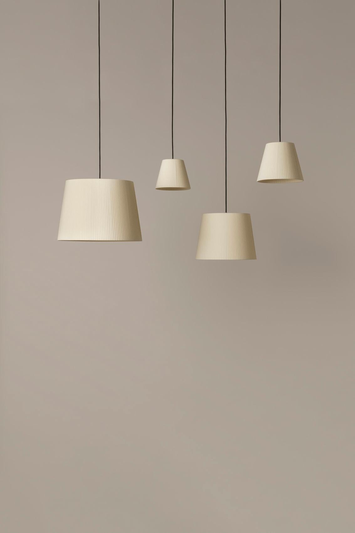 Terracotta Sísísí Cónicas Gt3 Pendant Lamp by Santa & Cole In New Condition For Sale In Geneve, CH